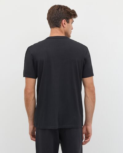 T-shirt fitness in puro cotone logata uomo detail 1