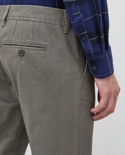 Pantaloni chino regular fit uomo detail 2