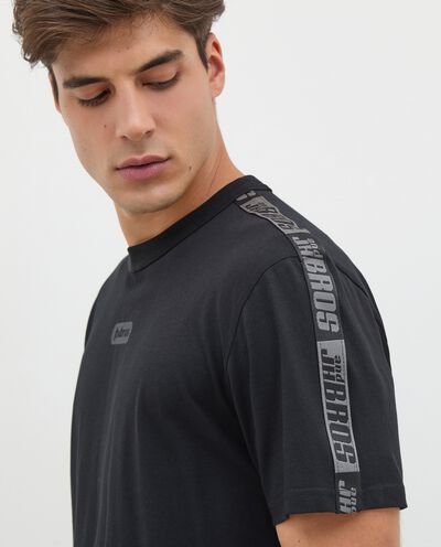 T-shirt fitness in puro cotone logata uomo detail 2