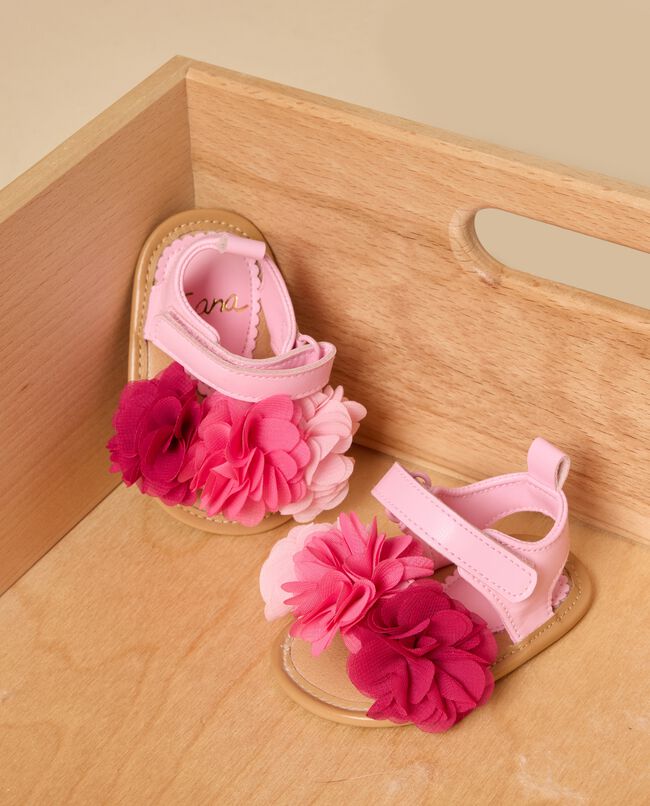 Sandalo IANA con fiori applicati neonata carousel 0