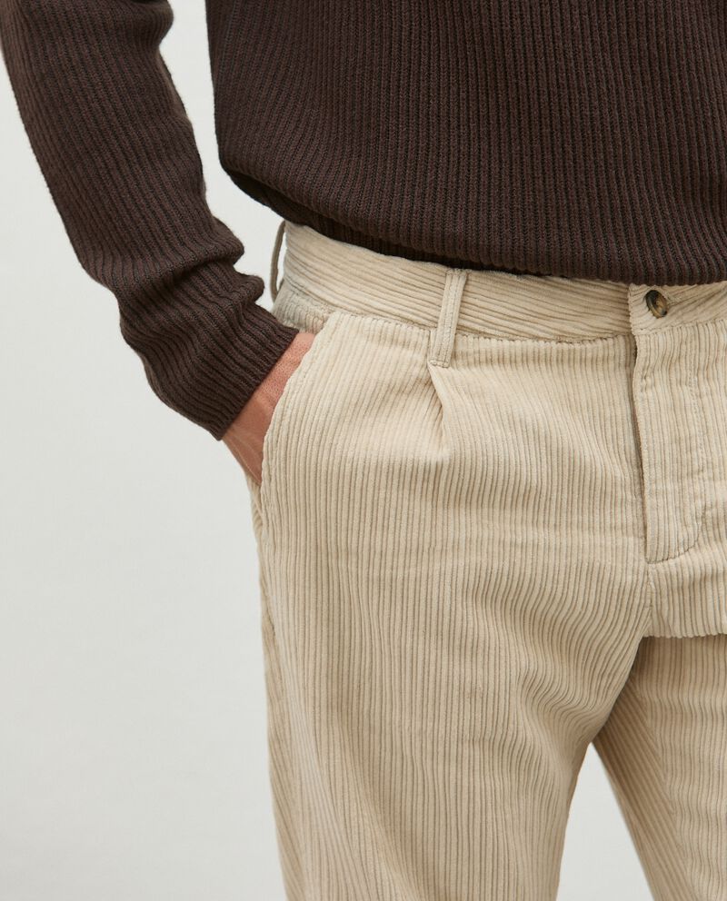 Pantaloni chino di puro cotone in velluto a coste uomo single tile 2 