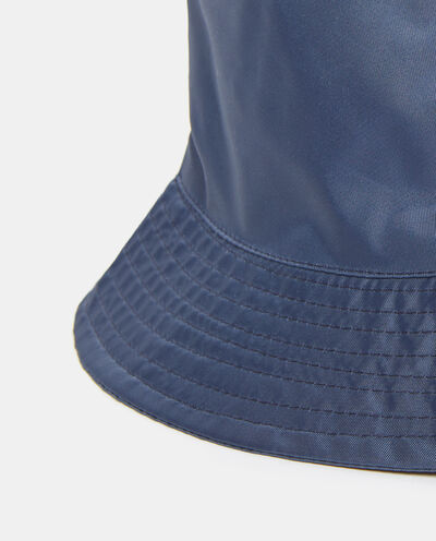 Cappello blu impermeabile donna detail 1