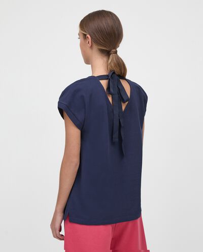 T-shirt con scollo sulla schiena e fiocco in puro cotone donna detail 1