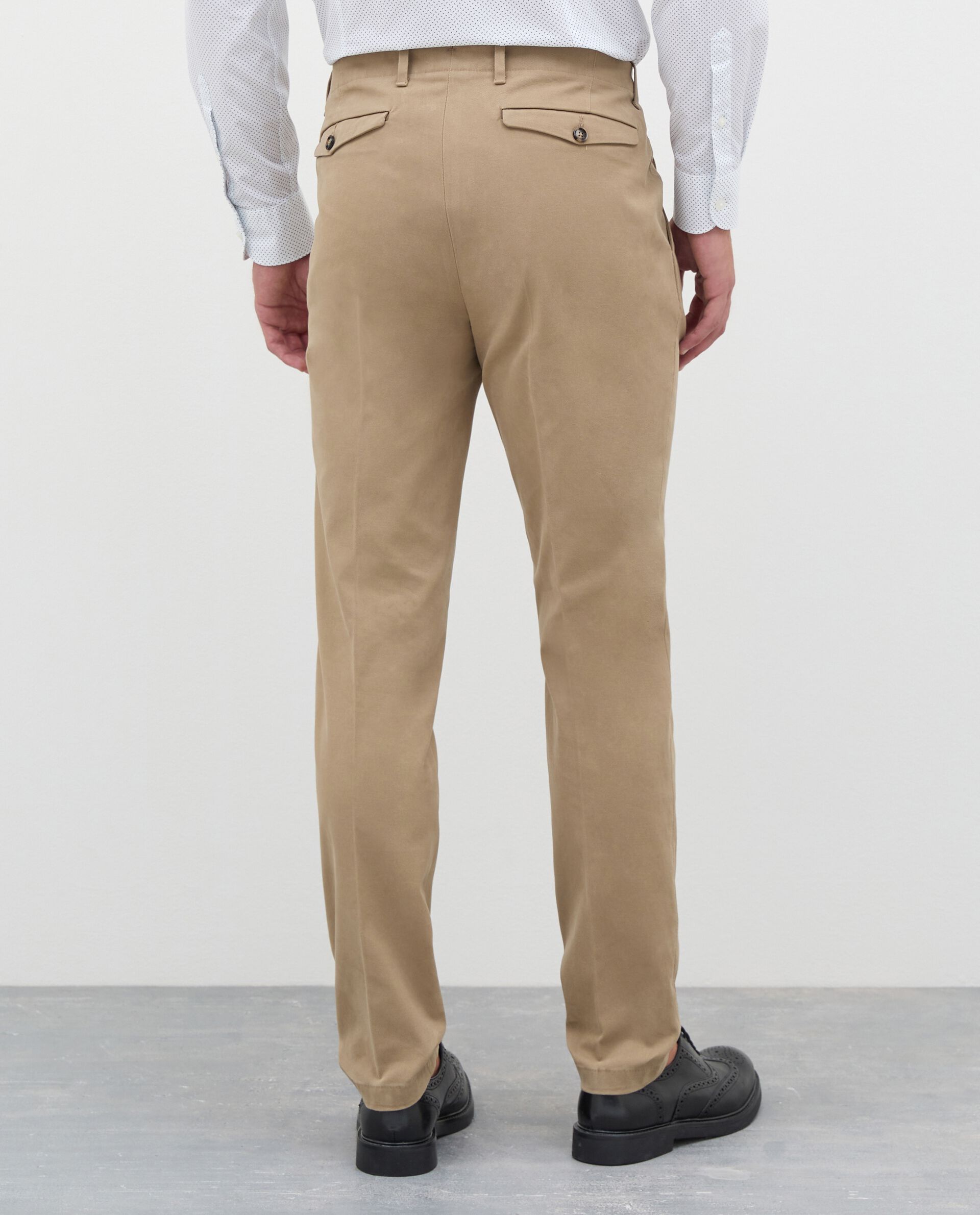 Pantaloni chino in cavarly twill di cotone uomo Rumford