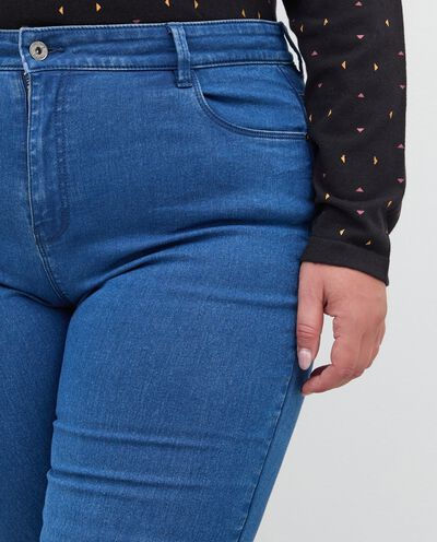 Jeans curvy elasticizzati donna detail 2