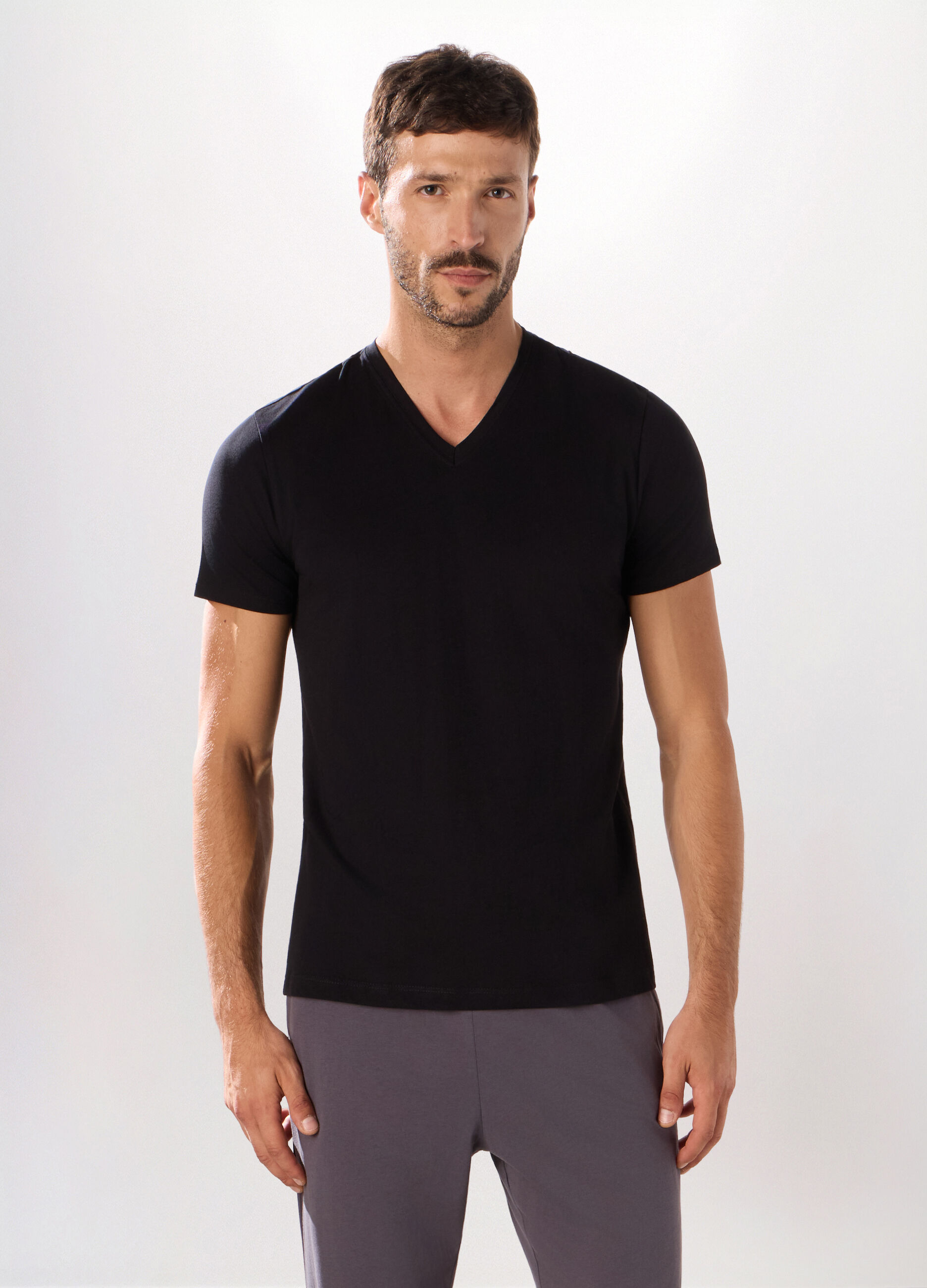 Maglietta intima scollo a V in cotone uomo_0