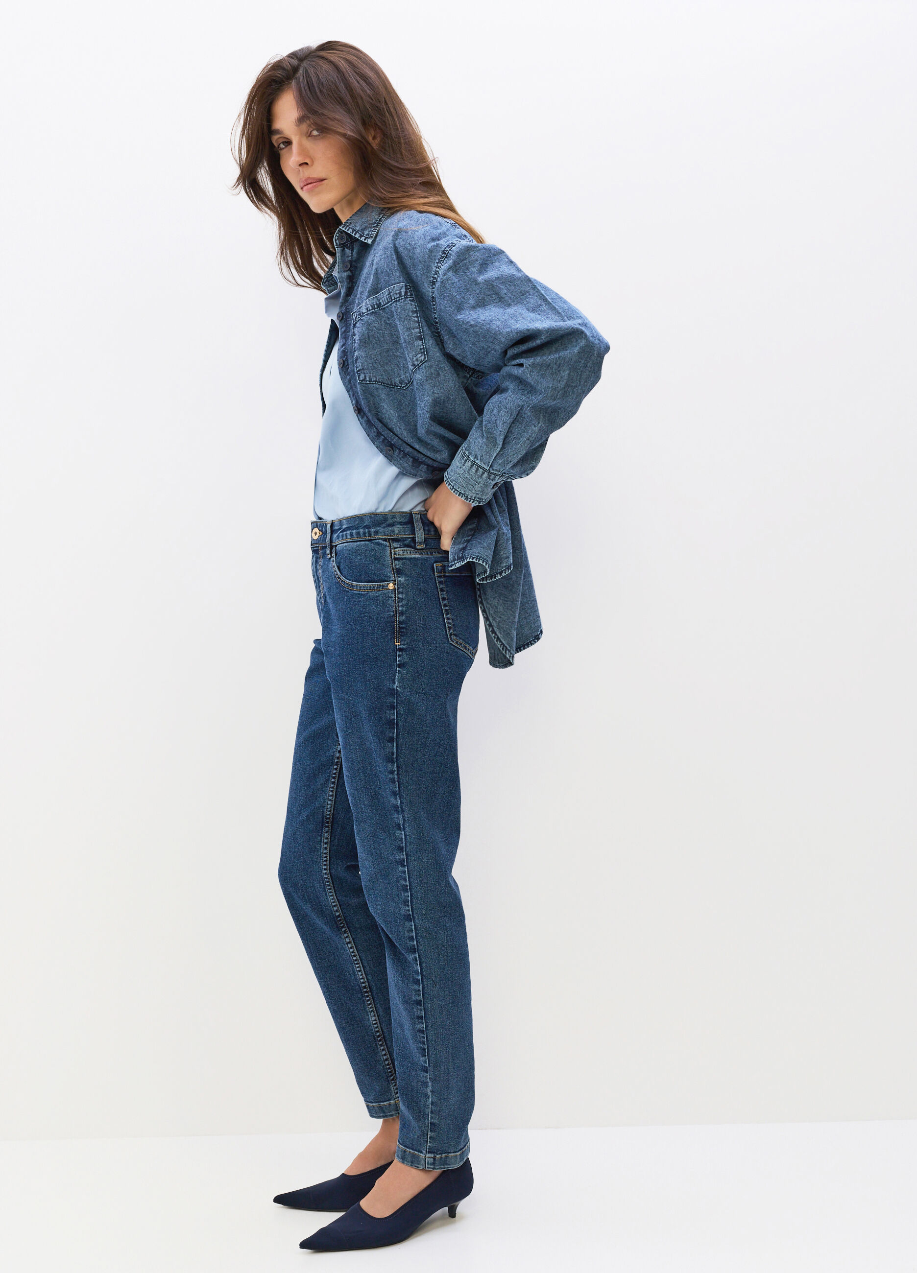 Pantaloni Slim Fit in denim stretch misto cotone donna_4