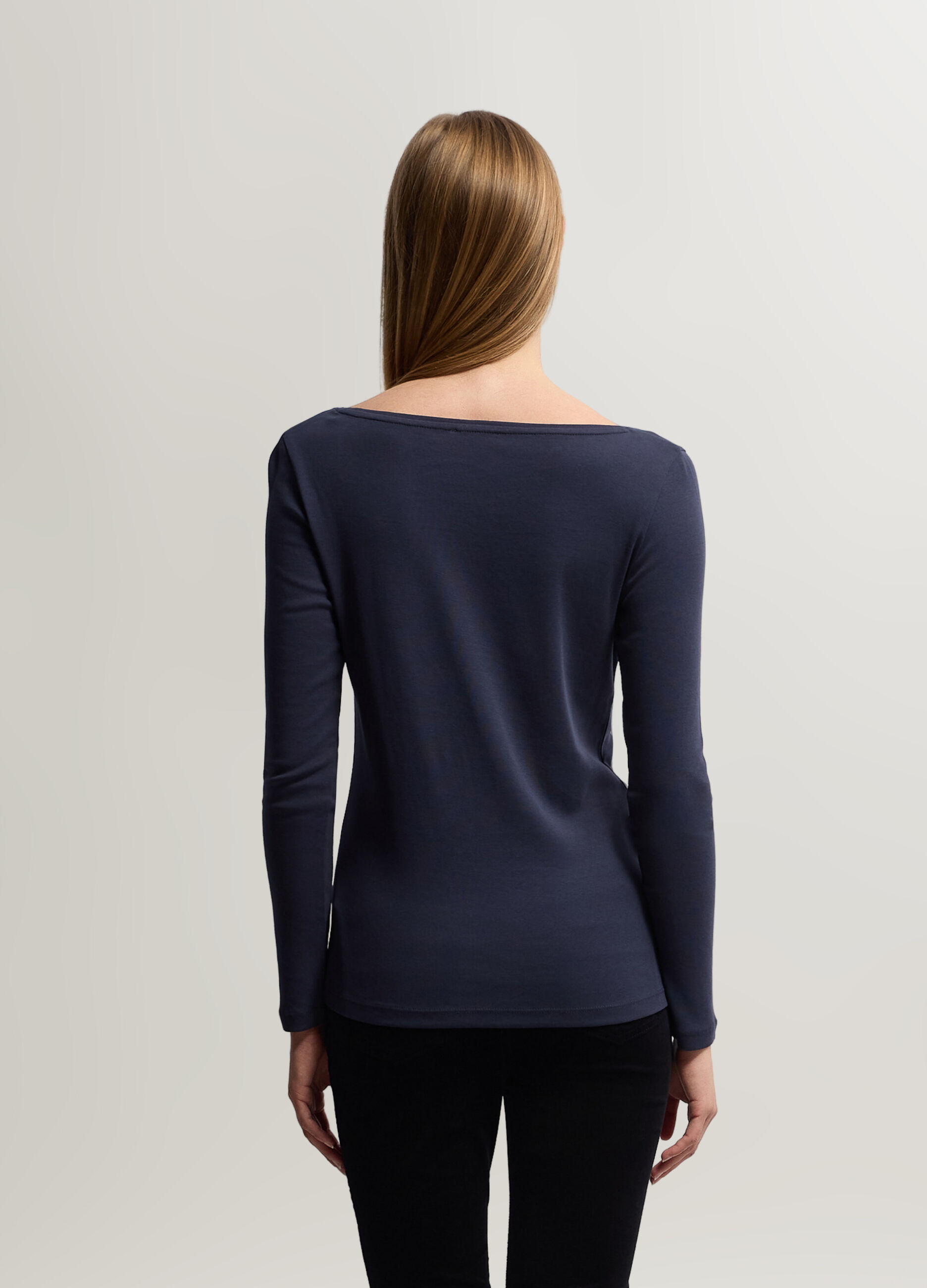 T-shirt con scollo a barchetta donna_1