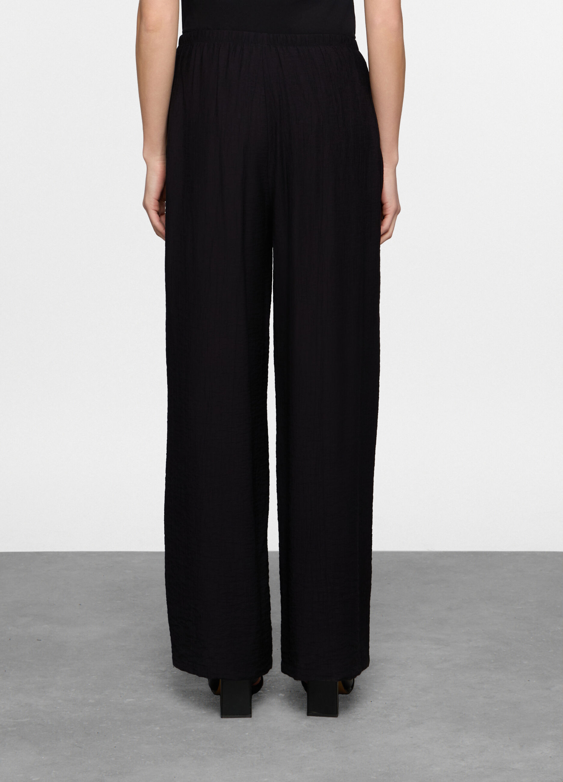 Pantaloni confort fit donna_1