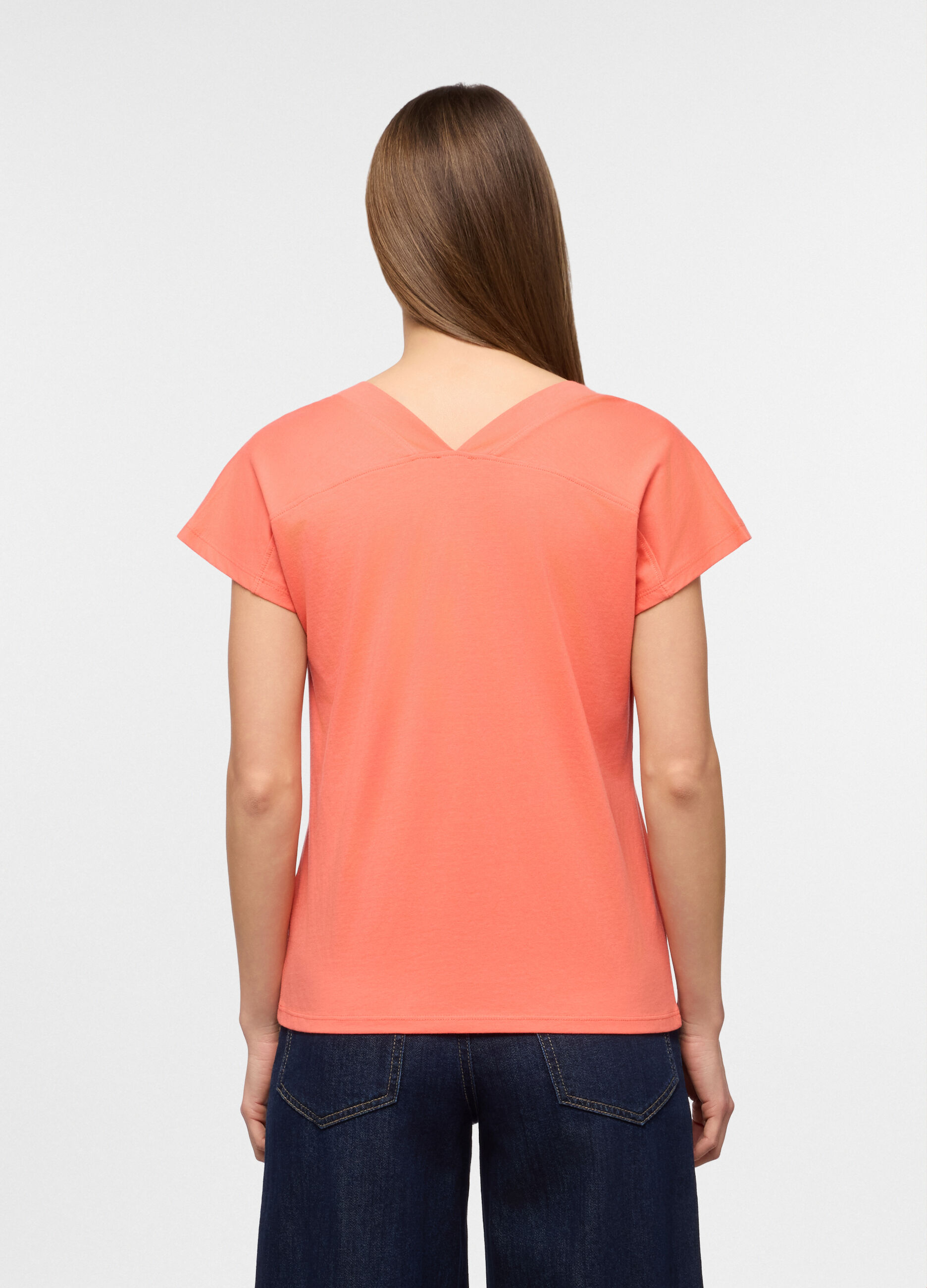 T-shirt con scollo a V donna_1