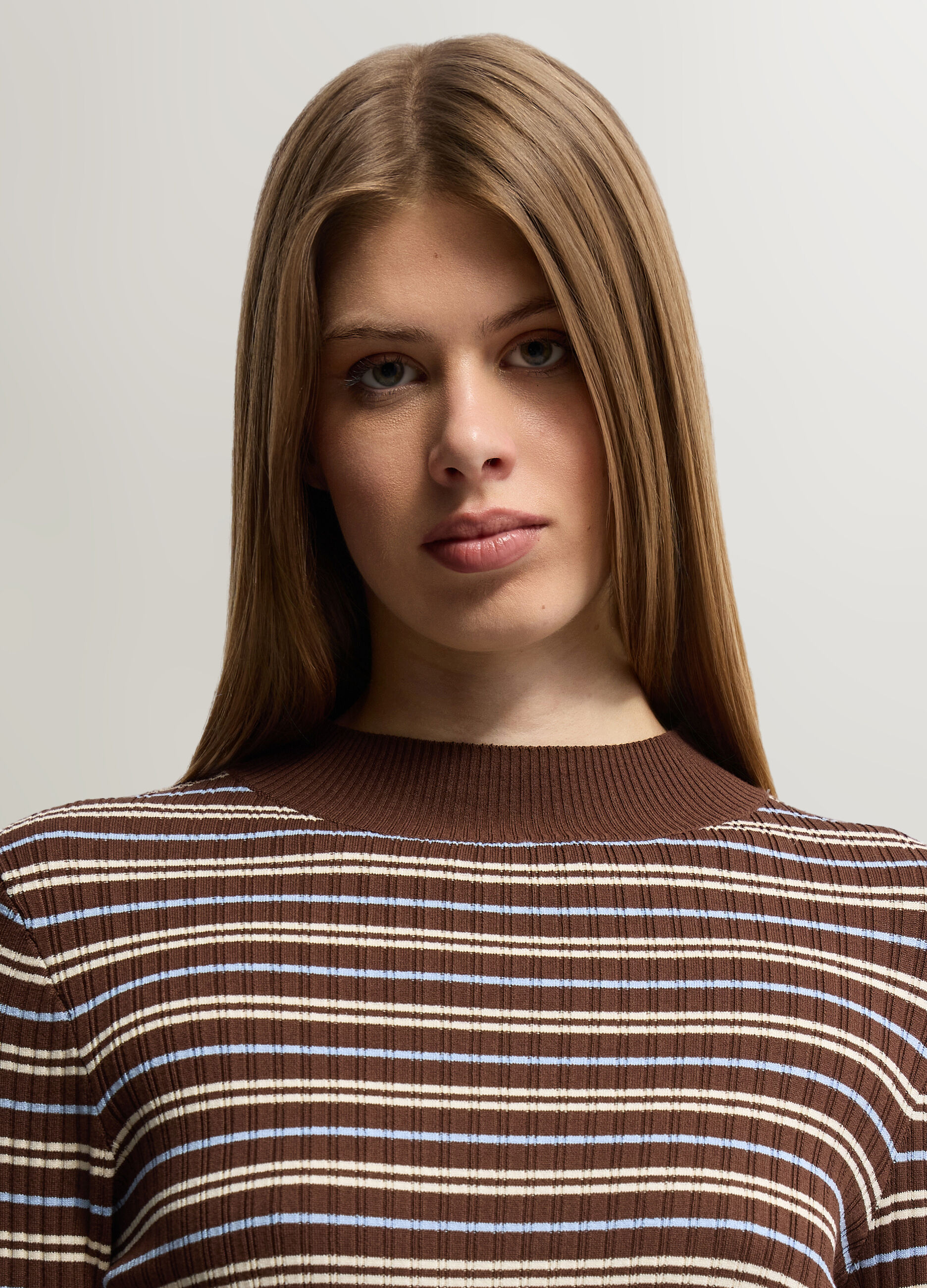 Maglia girocollo in costina donna_2