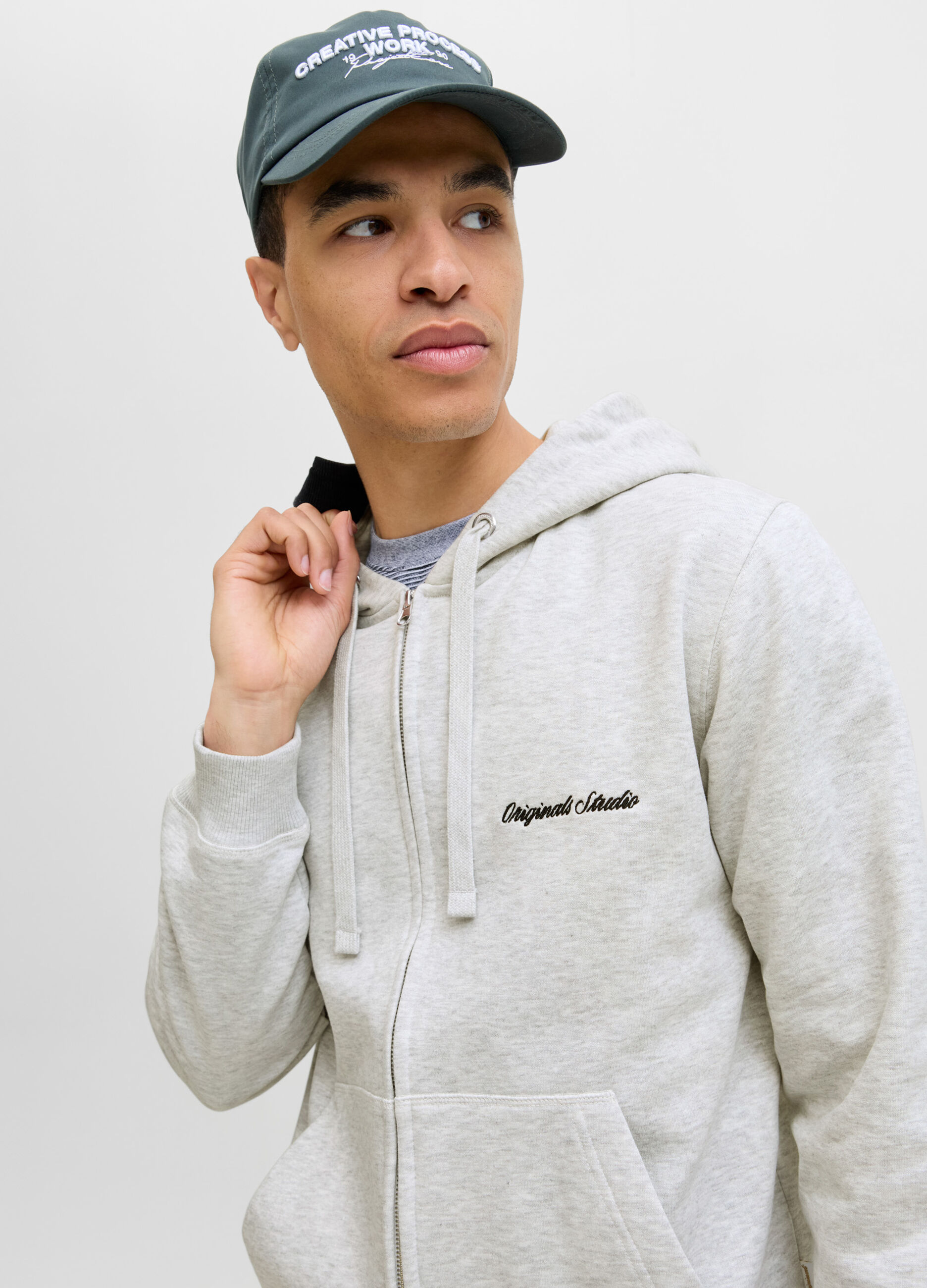 Felpa con zip e cappuccio uomo_3