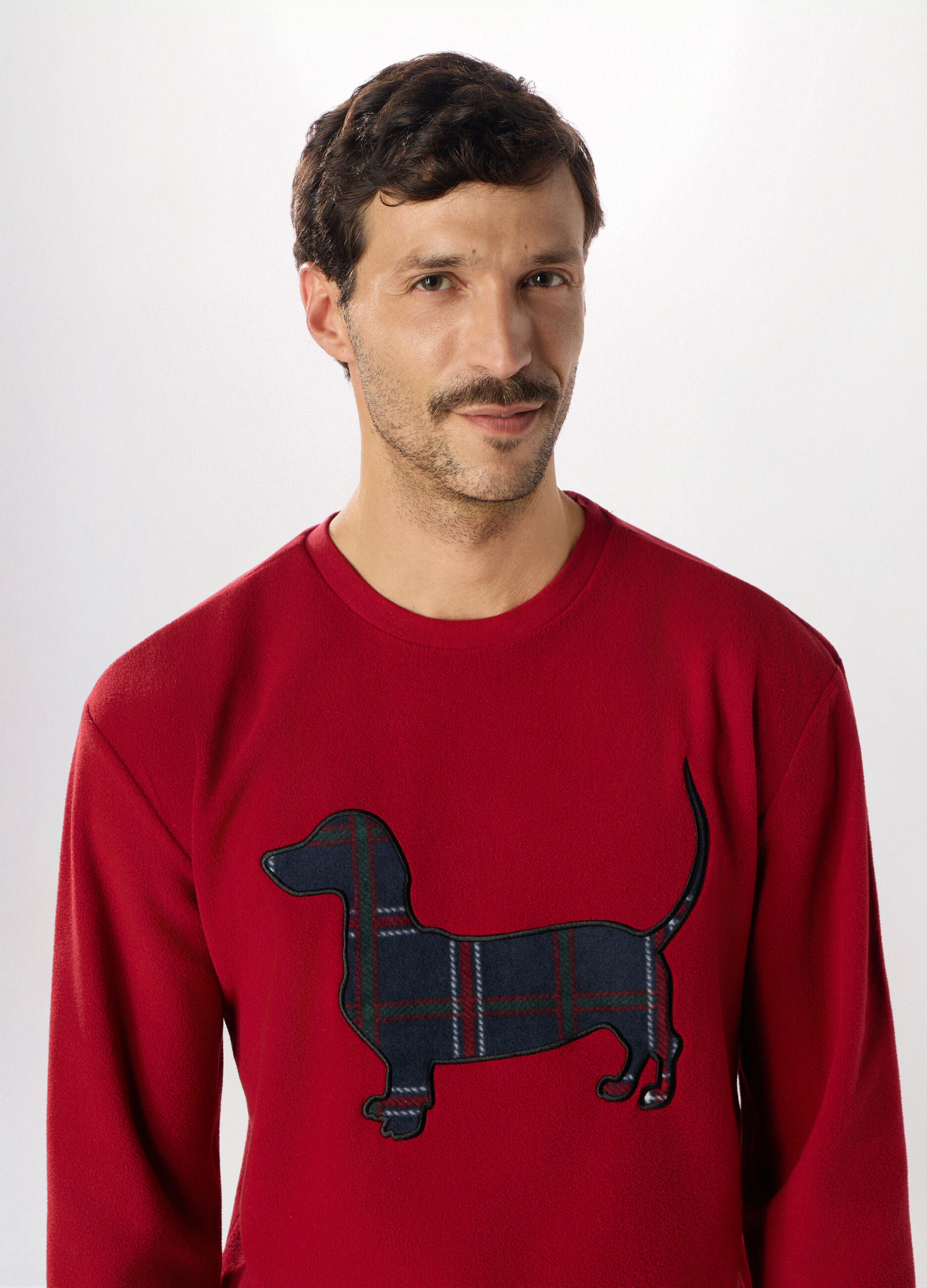 Pigiama lungo con ricamo in pile uomo_2