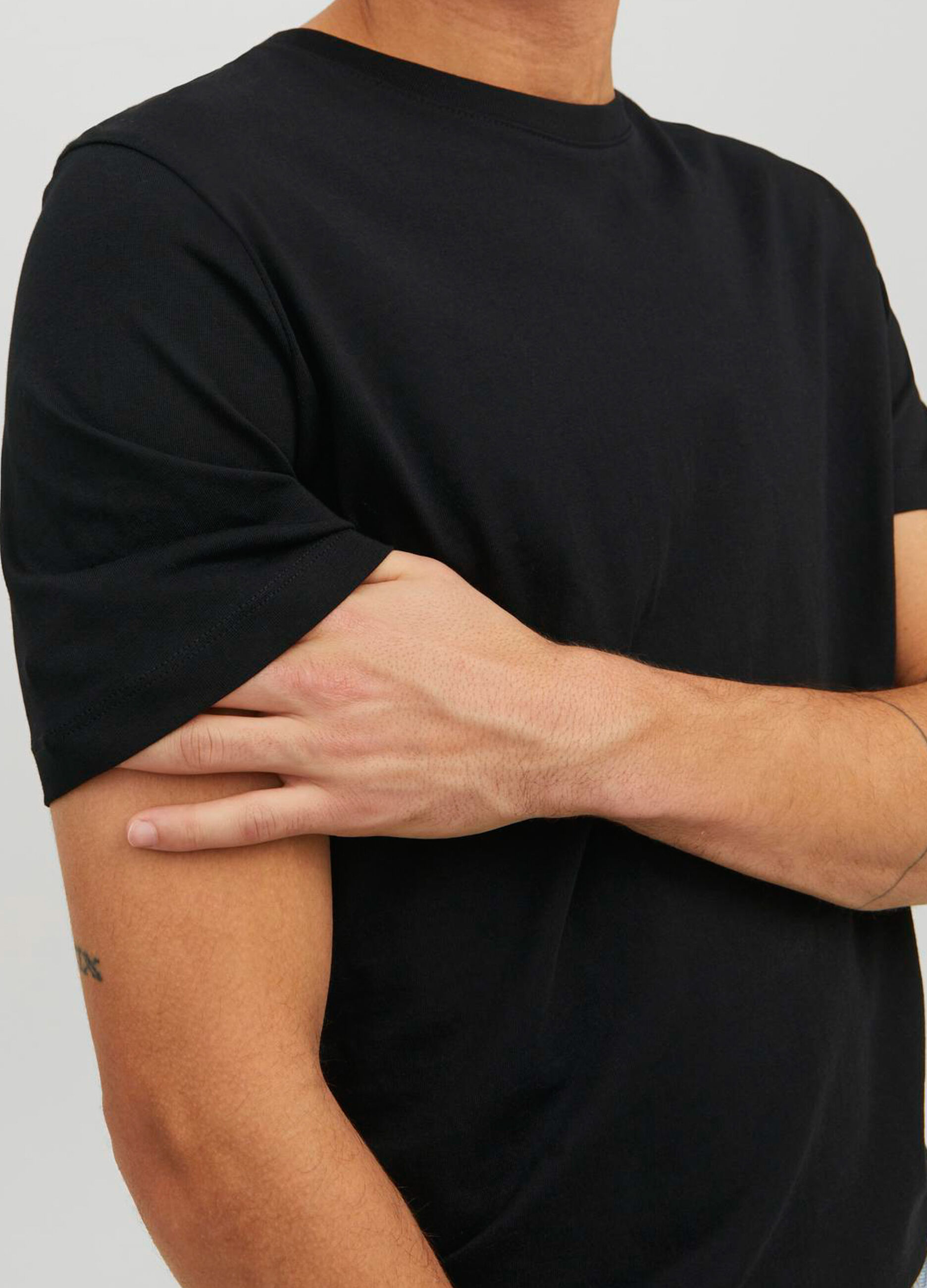 T-shirt girocollo a tinta unita uomo_5