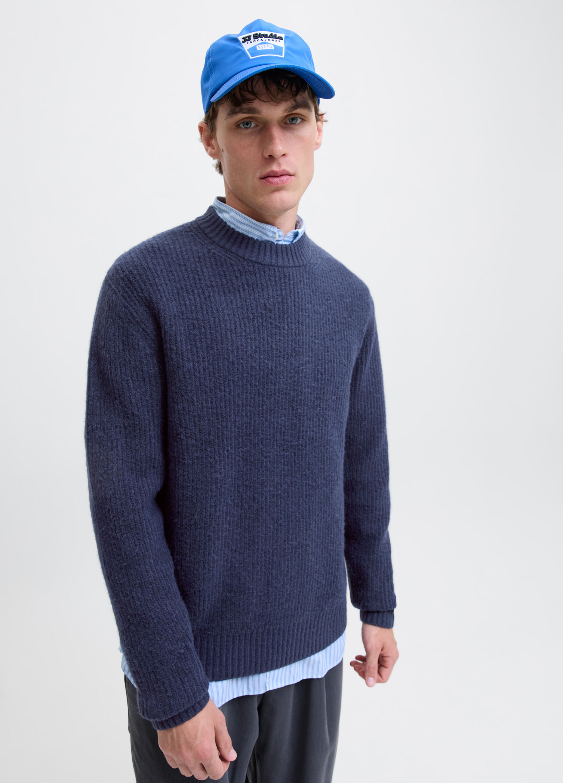 Maglione girocollo a coste uomo_3