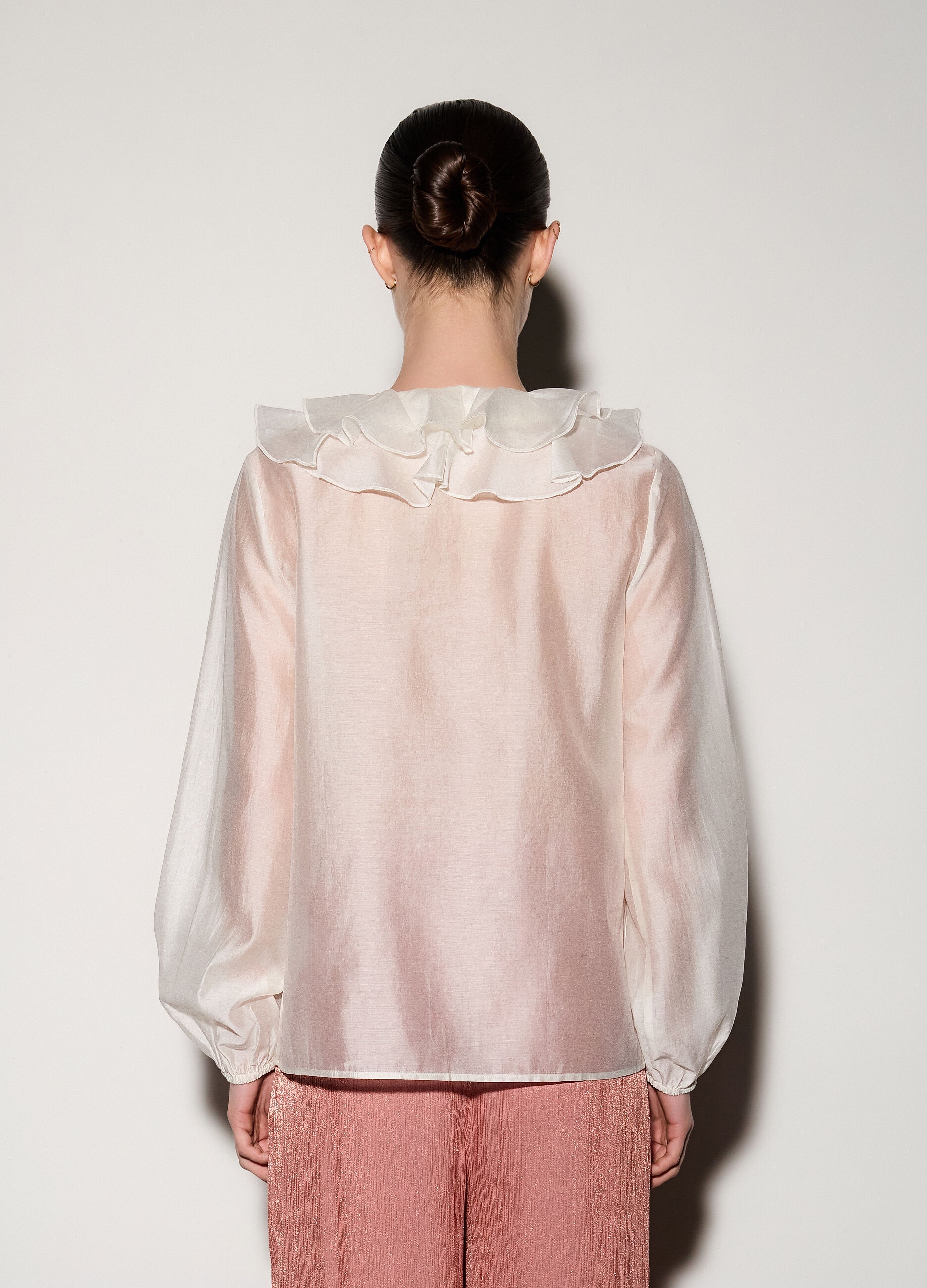 Camicia con scollo a V e rouches donna_2