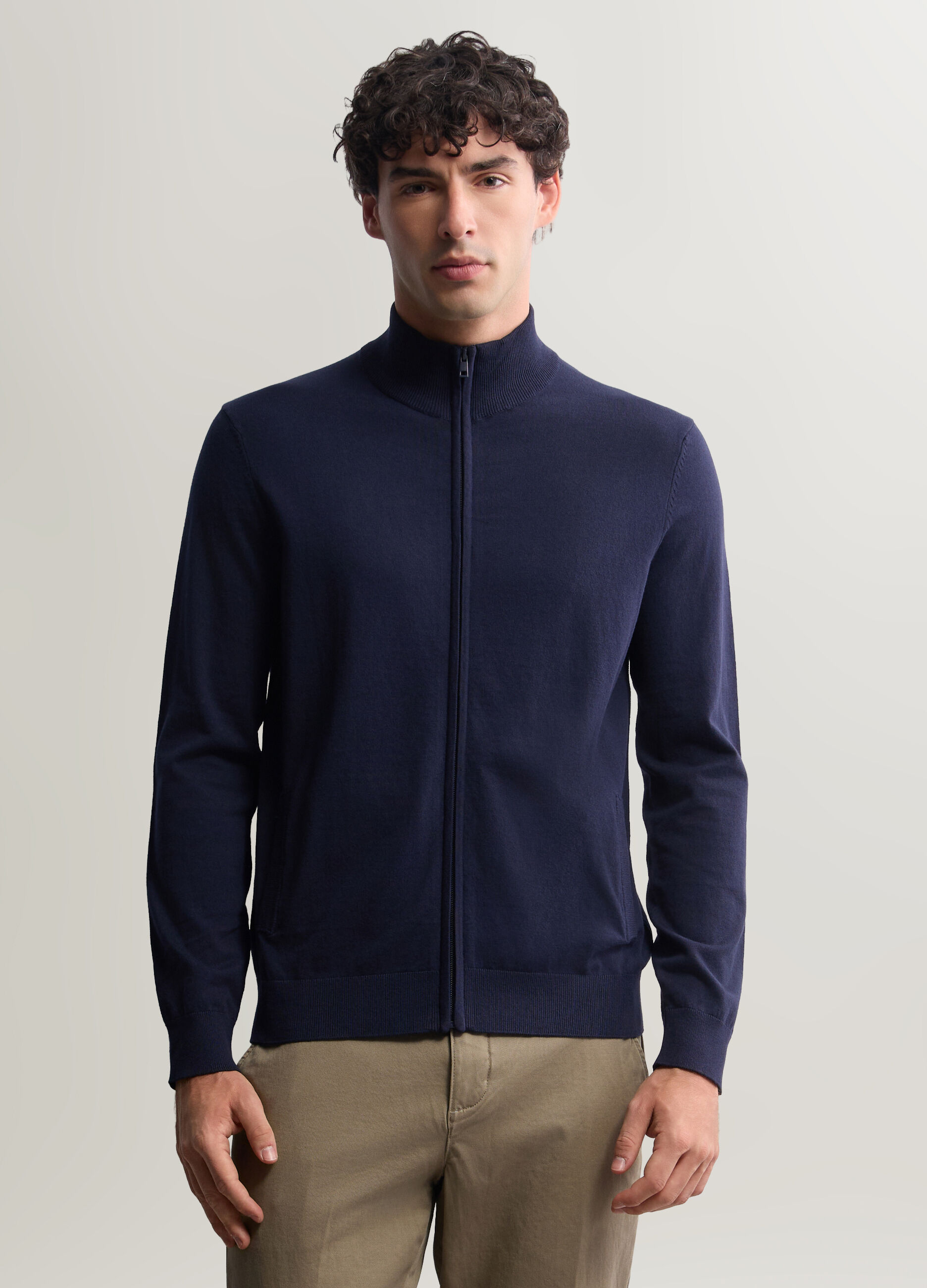 Cardigan in misto cotone con zip uomo_0