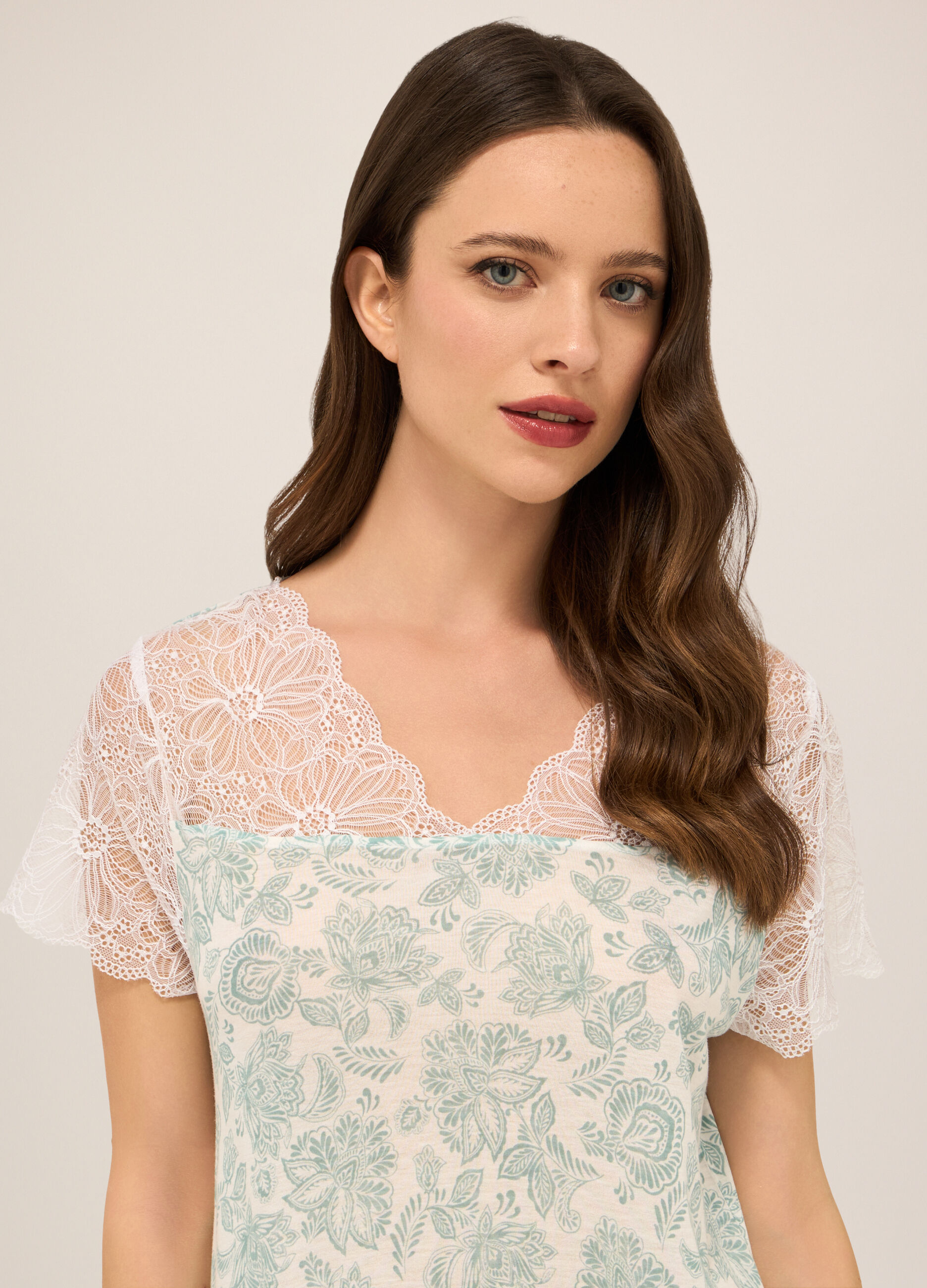 Camicia da notte in pura viscosa con pizzo donna_2
