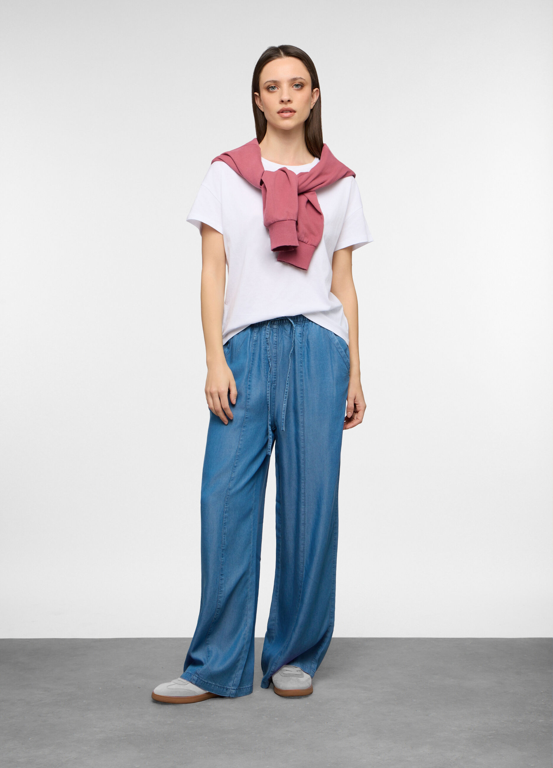 Jogger fit straight in Lyocell con vita elasticata donna_0