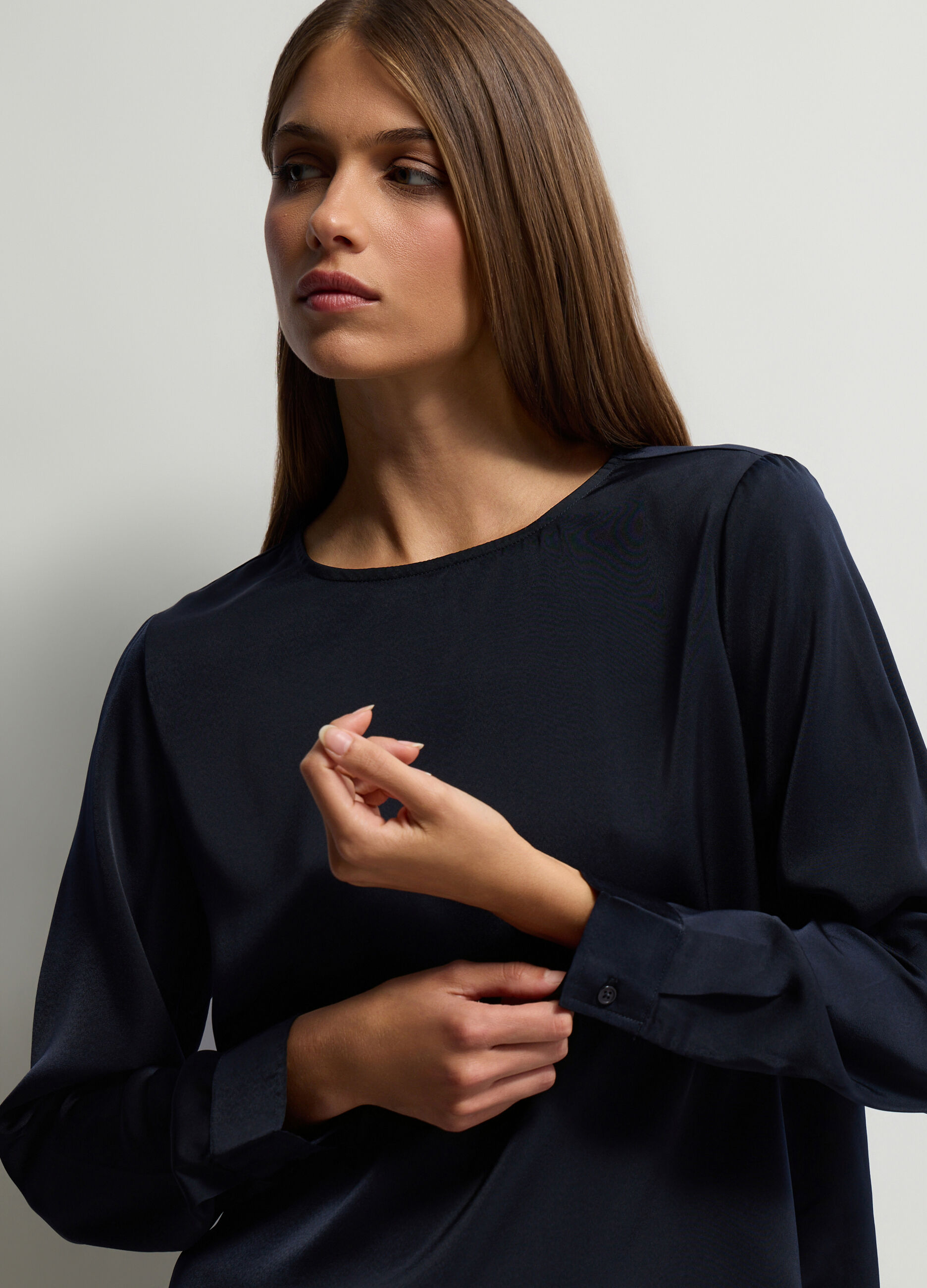 Blusa Fit Regular girocollo donna_2
