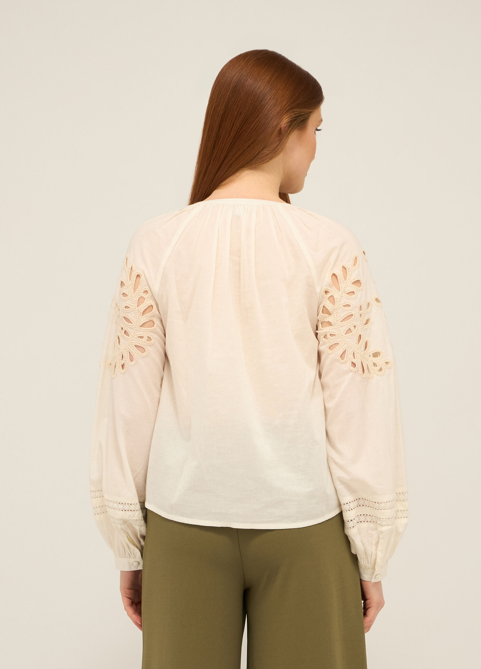 Camicia in puro cotone con ricami donna_1