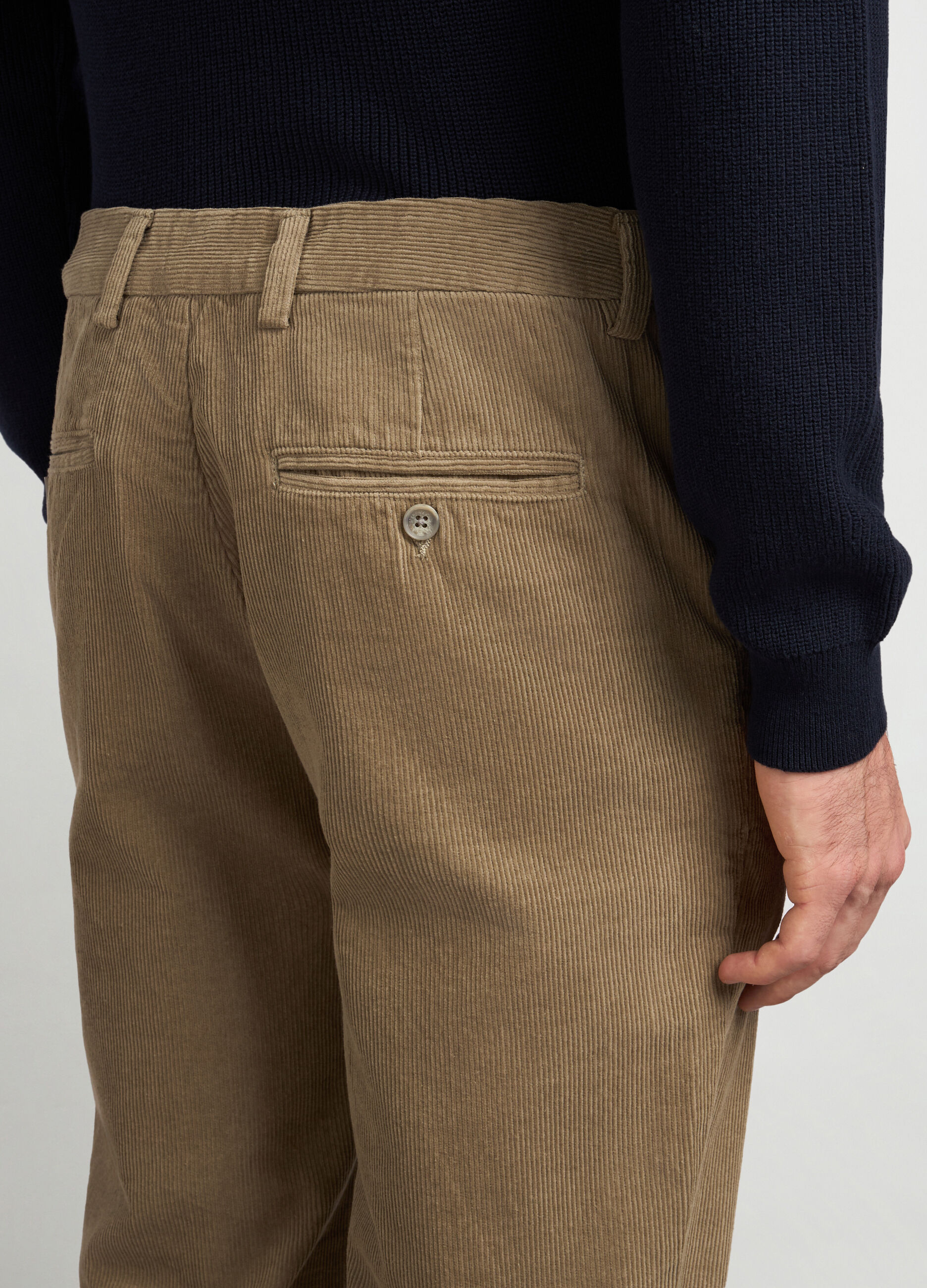 Pantaloni chino regular fit in velluto a coste uomo