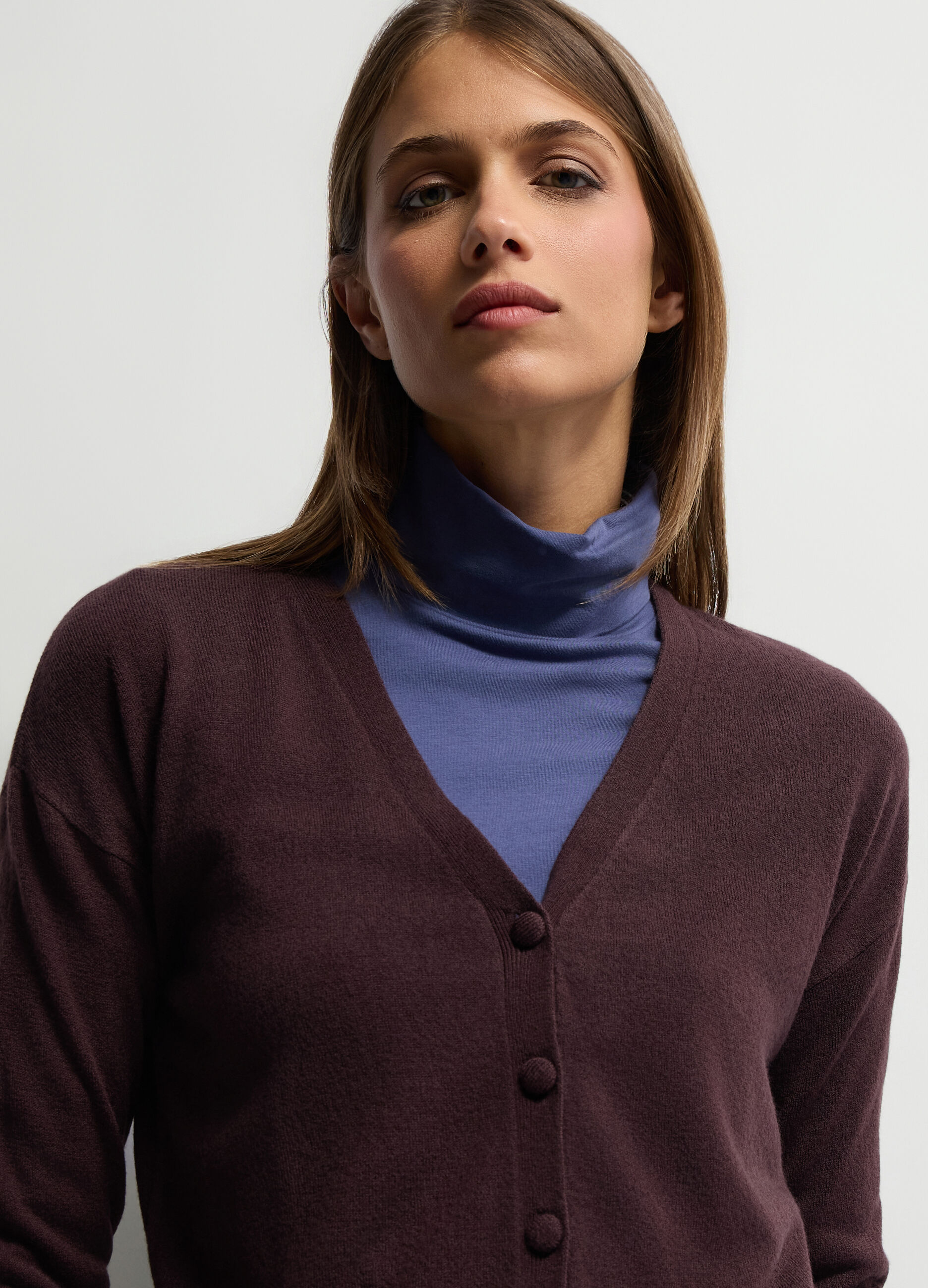 Cardigan con scollo a V rasato donna_2