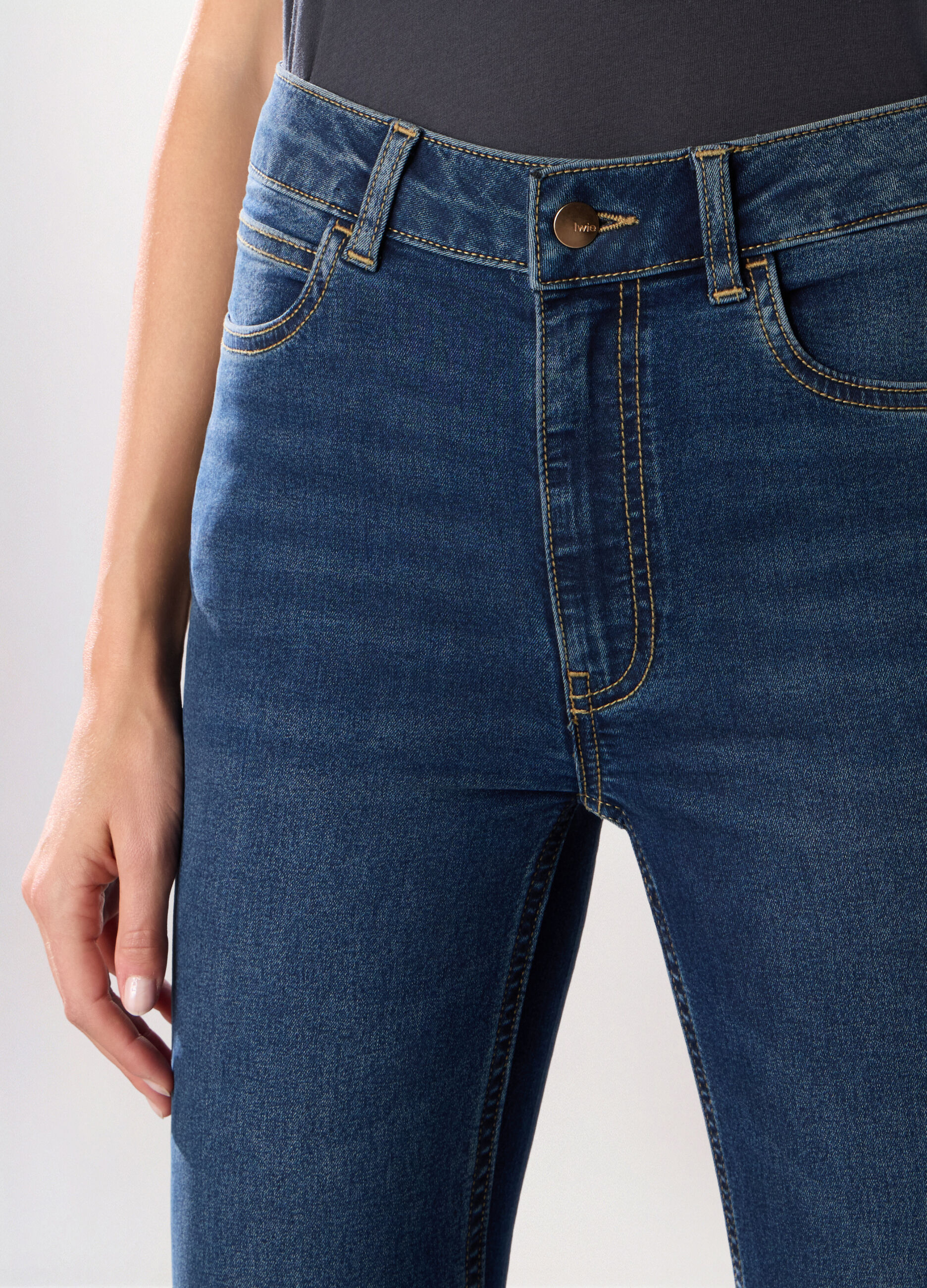 Jeans cropped flare fit in denim stretch donna_2