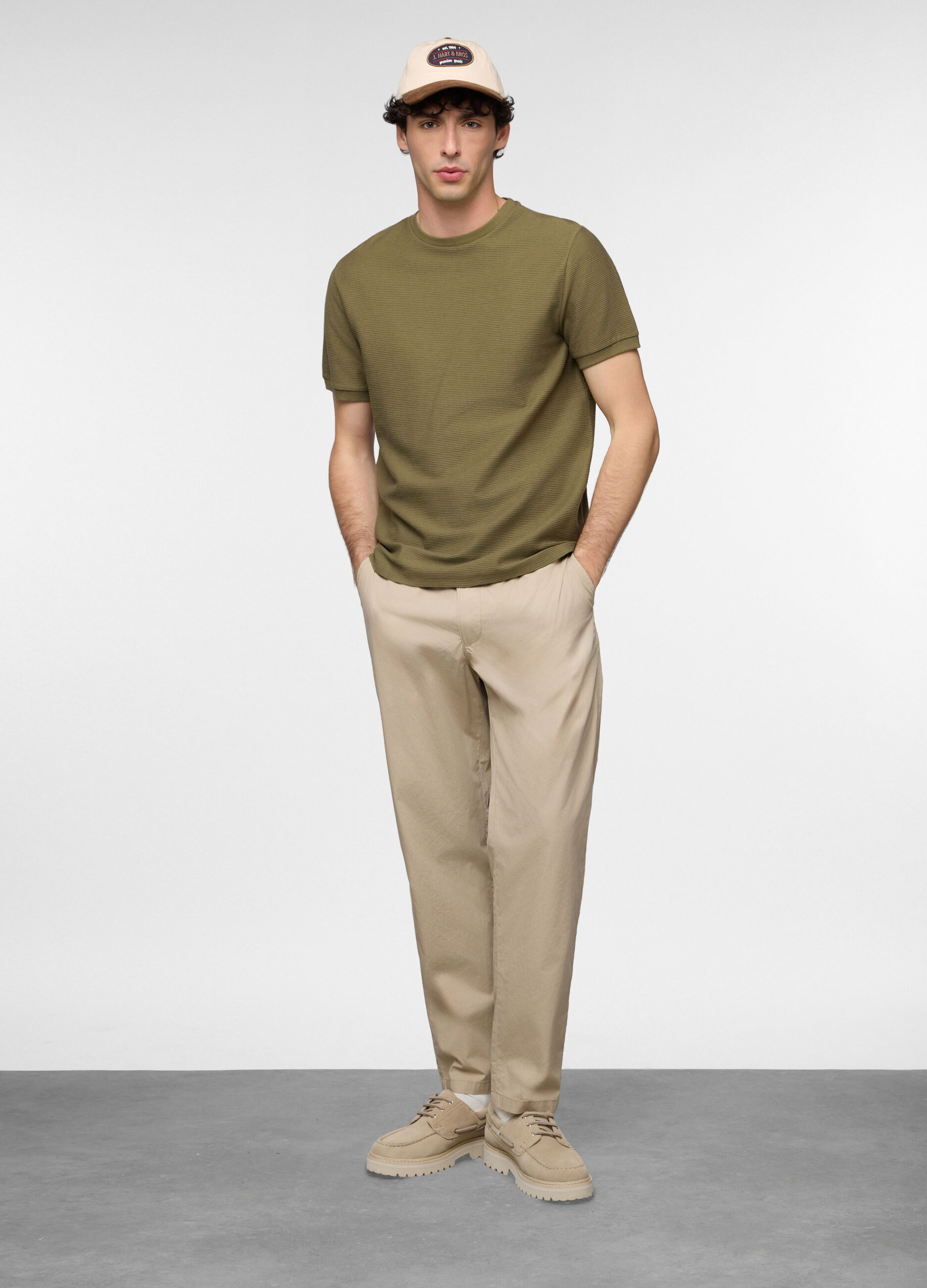 T-shirt girocollo in maglia uomo_0