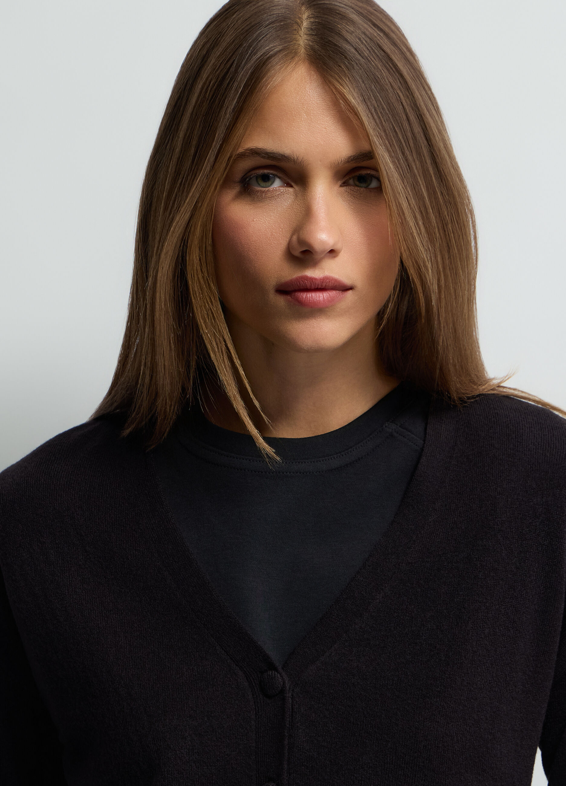 Cardigan con scollo a V rasato donna_2