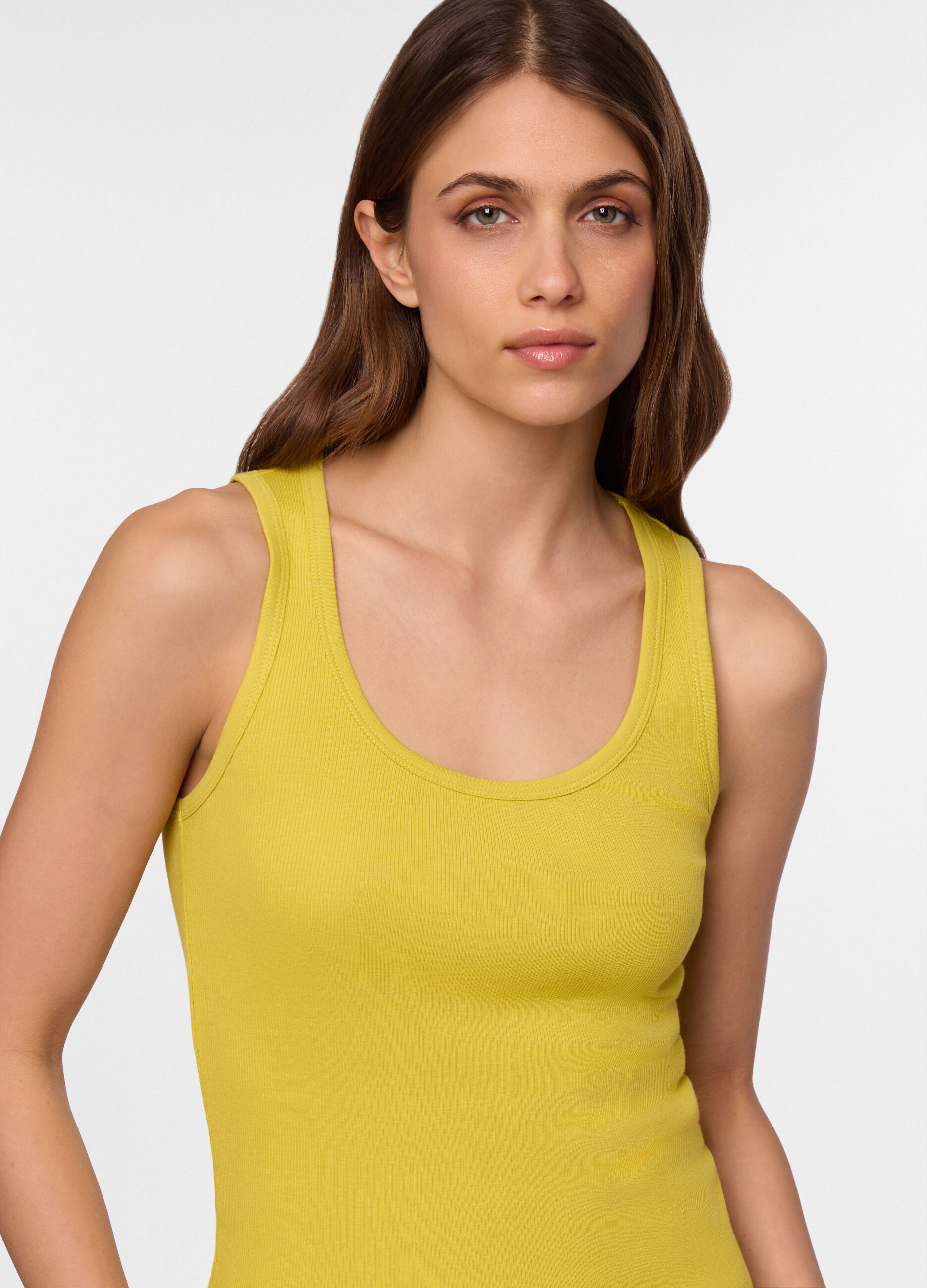 Canotta fitted con scollo rotondo donna_2