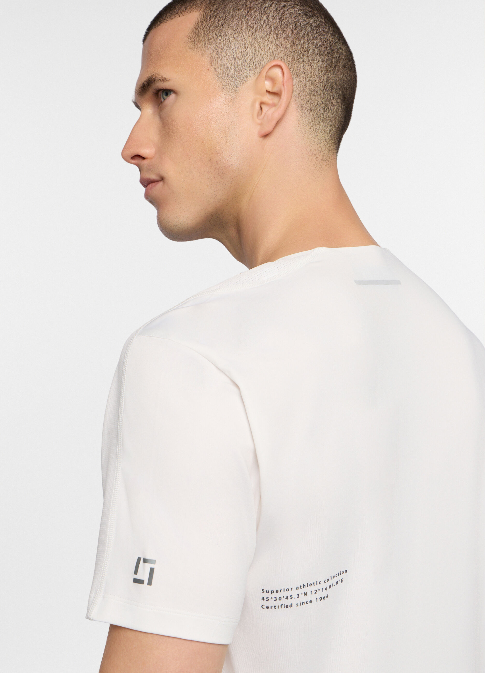 T-shirt sportiva in mesh easy dry uomo_2