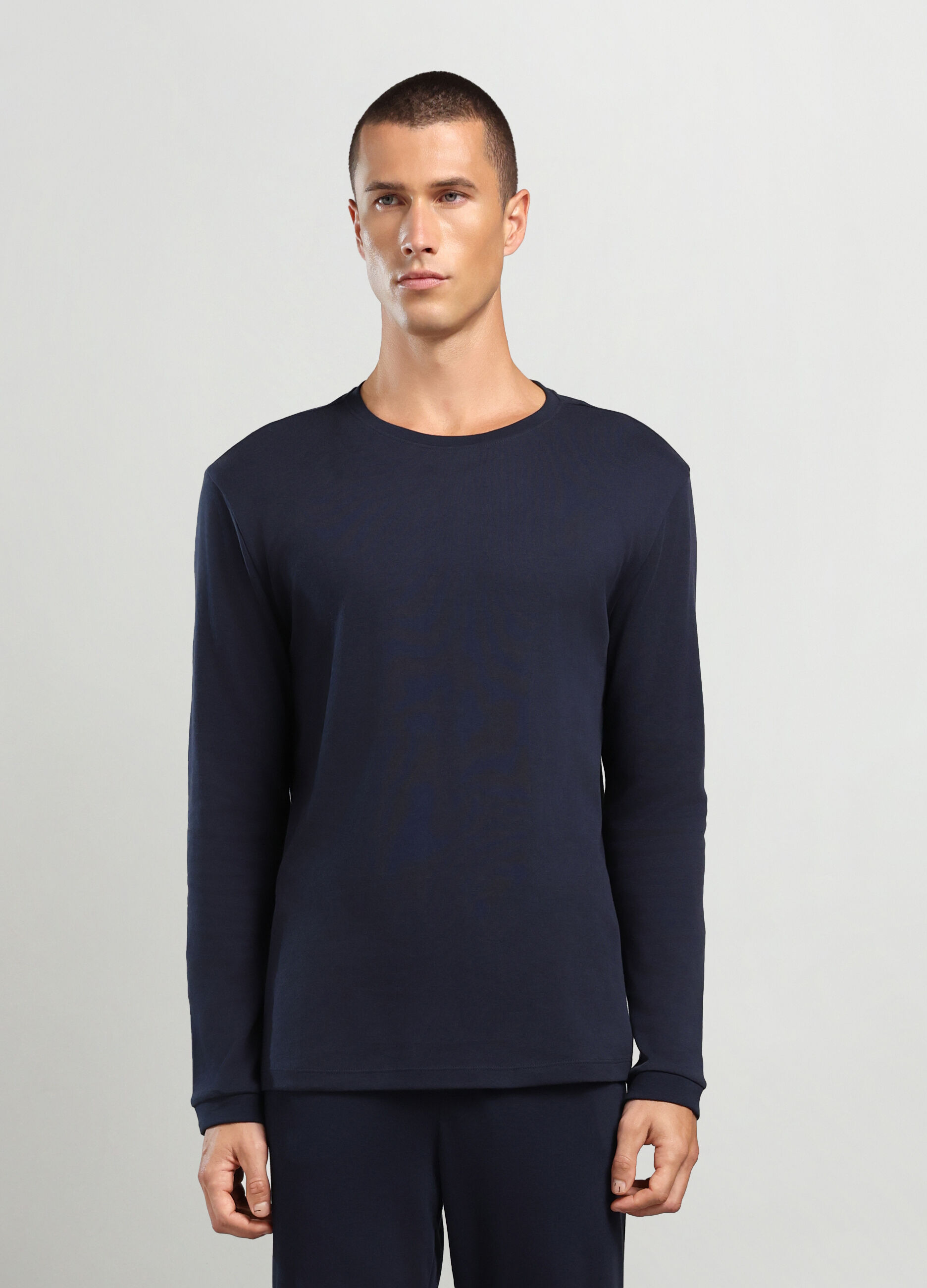 Maglia a maniche lunghe sotto maglia a maniche corte hotsell