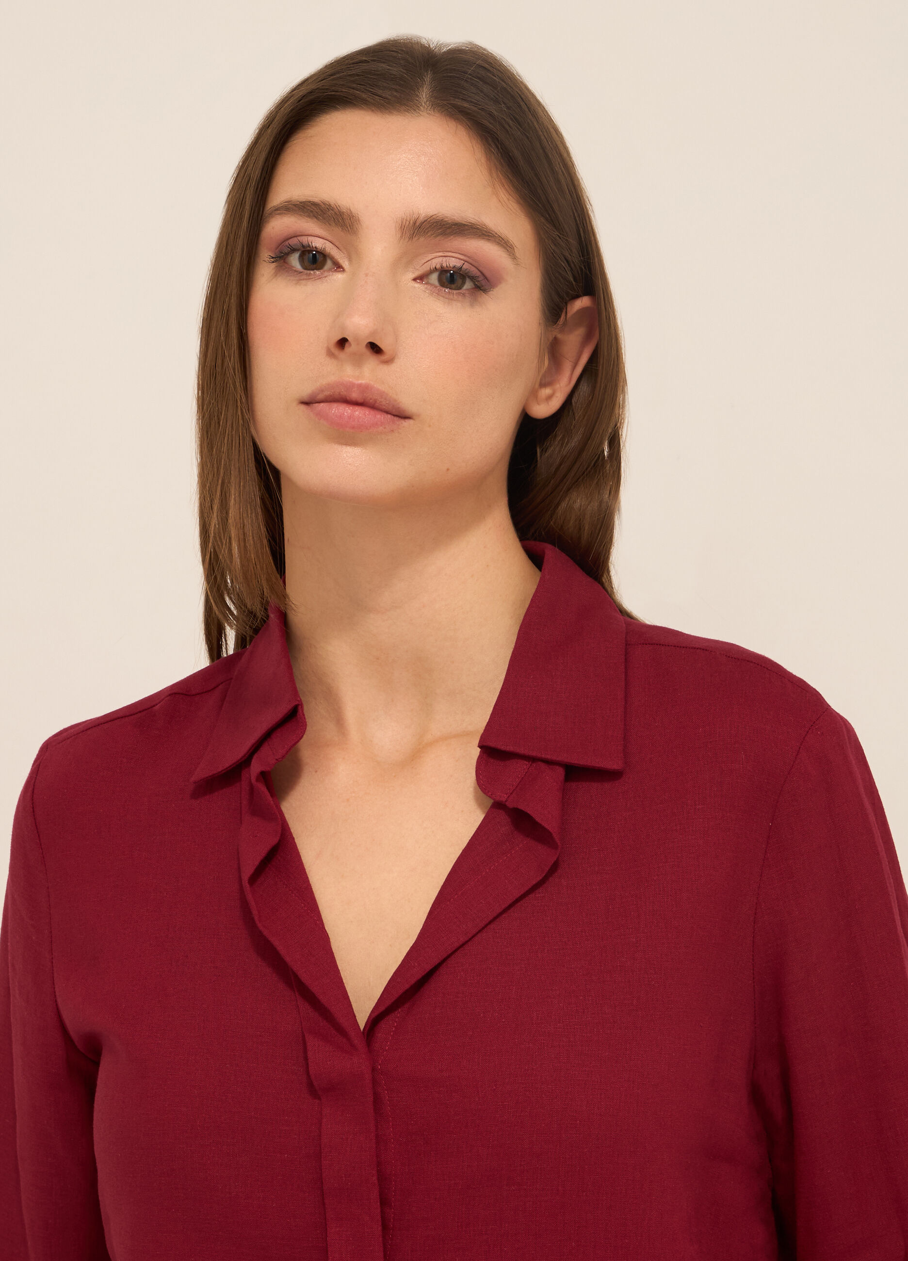 Camicia misto lino con scollo a V donna_2