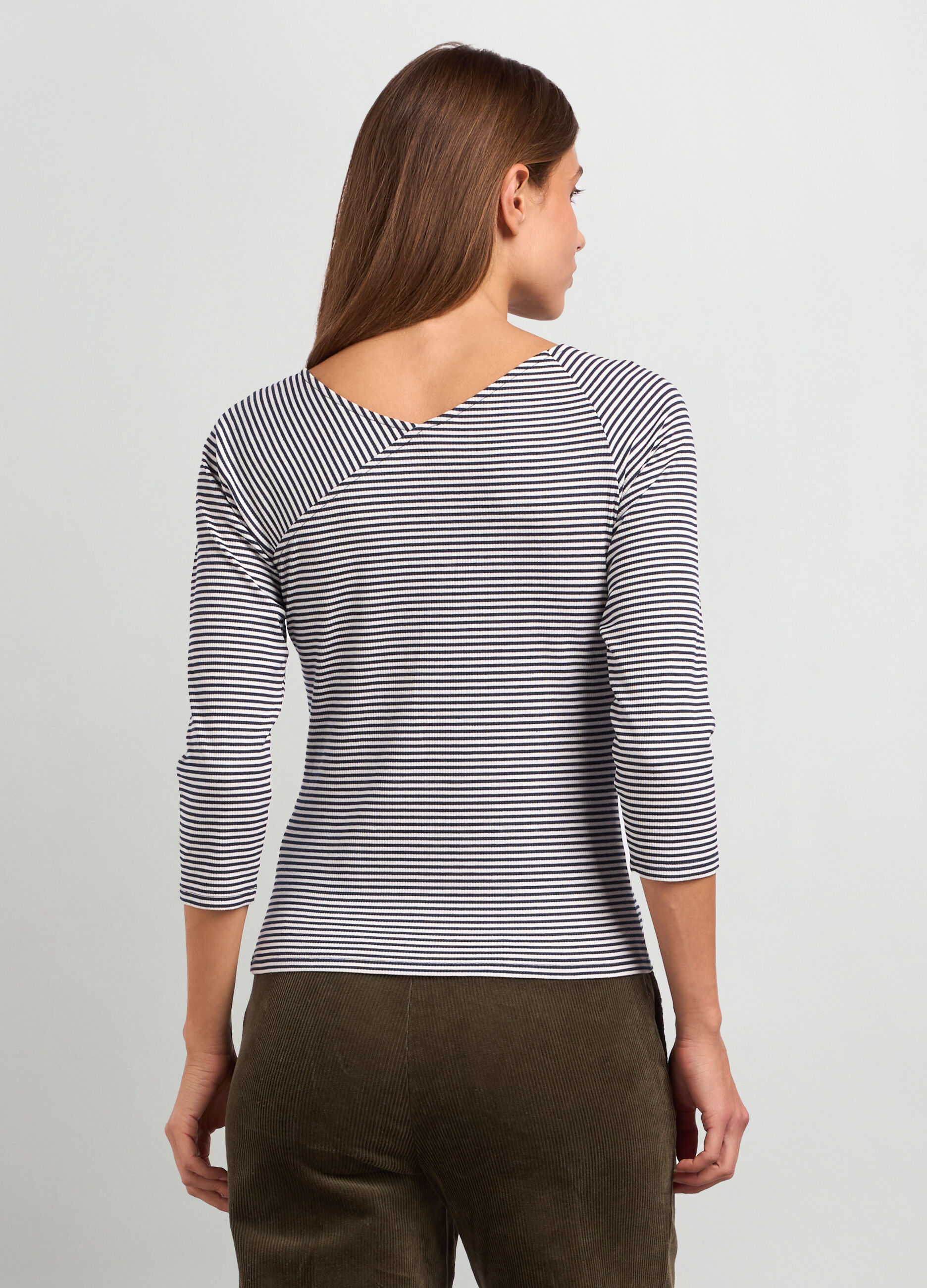 T-shirt in costina a righe con maniche a 3/4 donna_1