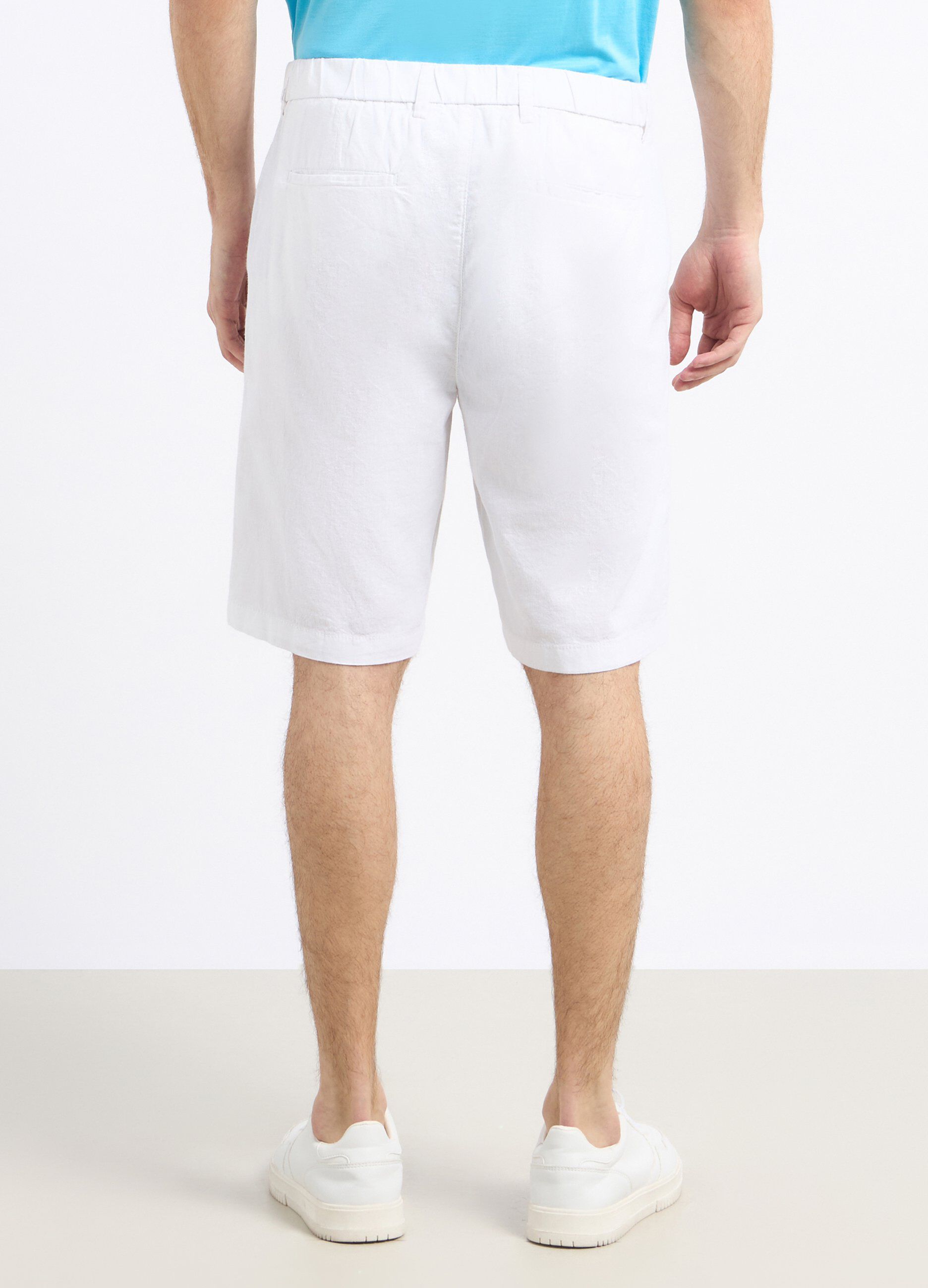 Shorts rigati in misto lino uomo_1