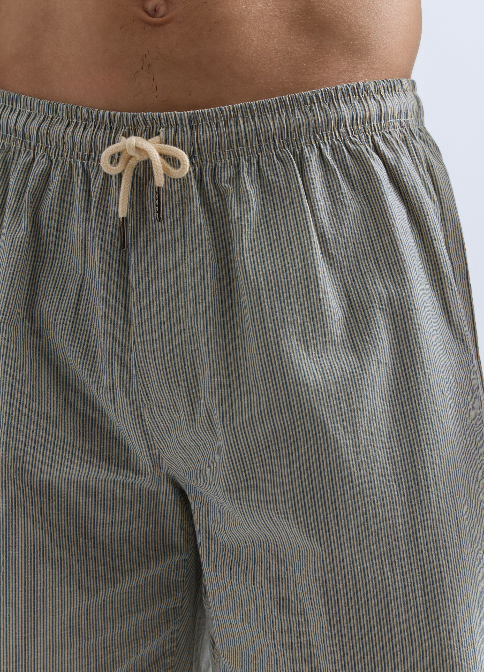 Short pigiama in seersucker a righe uomo_1