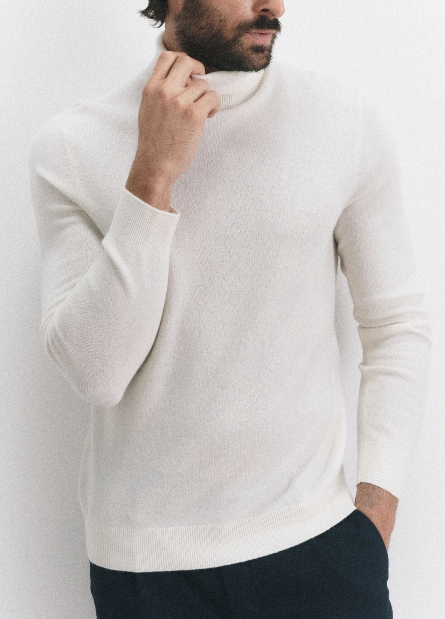 Maglione dolcevita in cashmere uomo_1