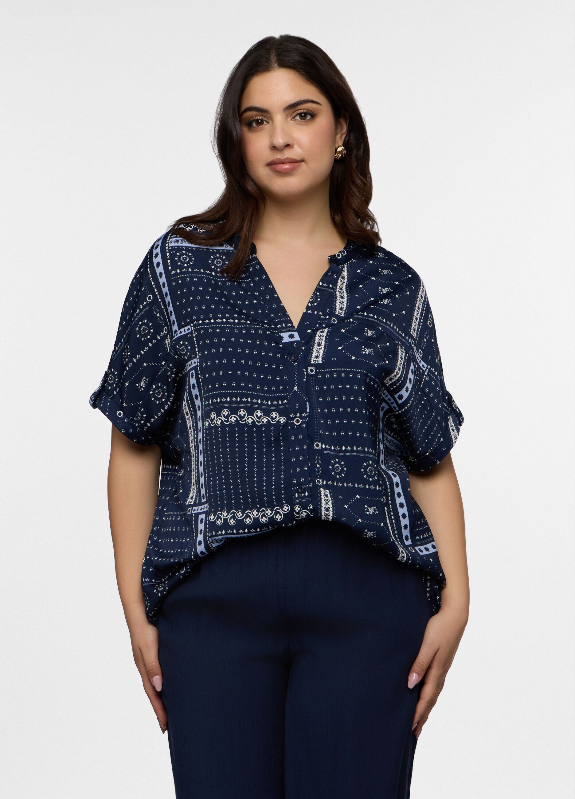 Camicia Fit Regular con scollo a V donna curvy_0