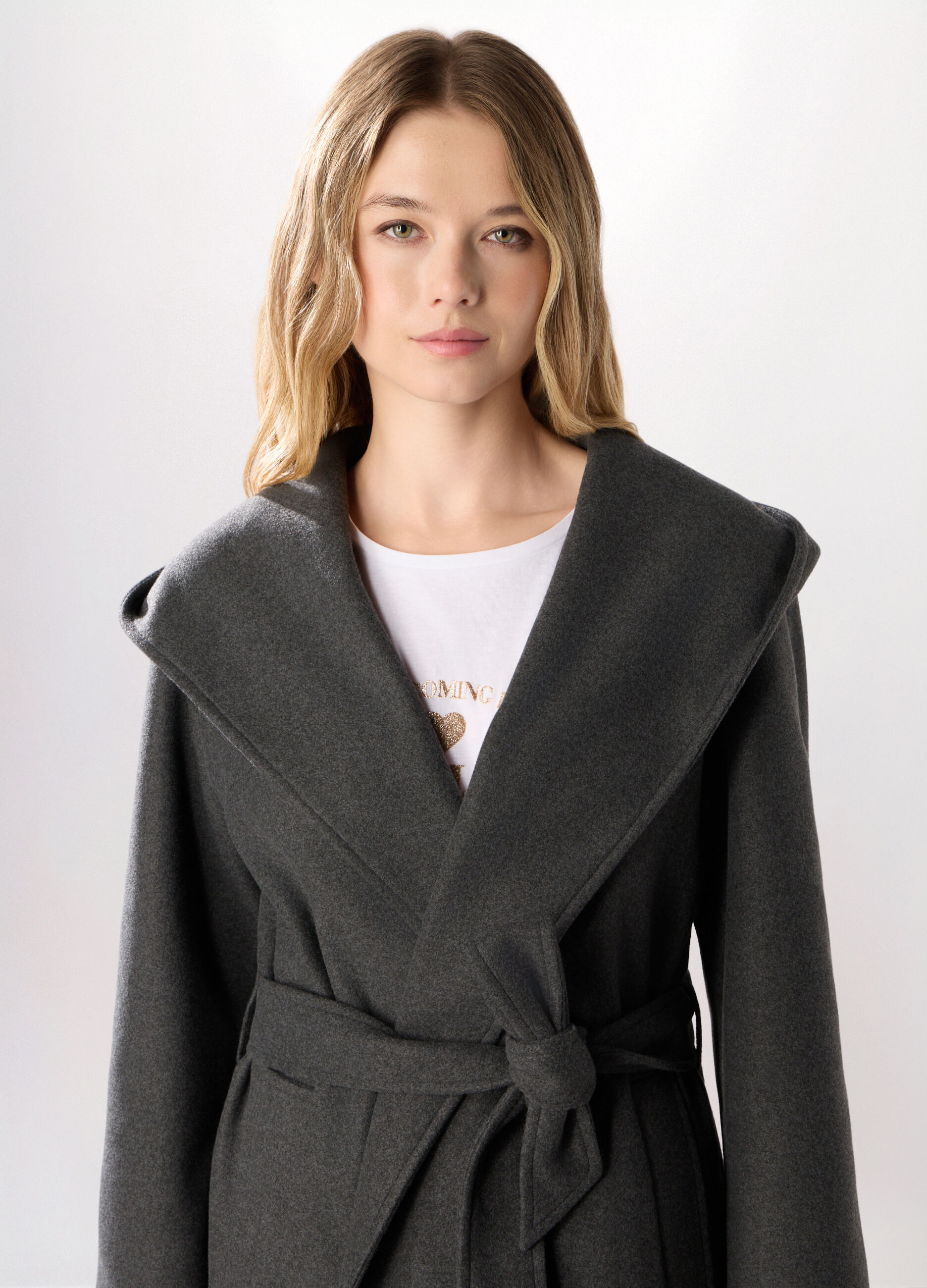 Cappotto lungo con cappuccio donna_2