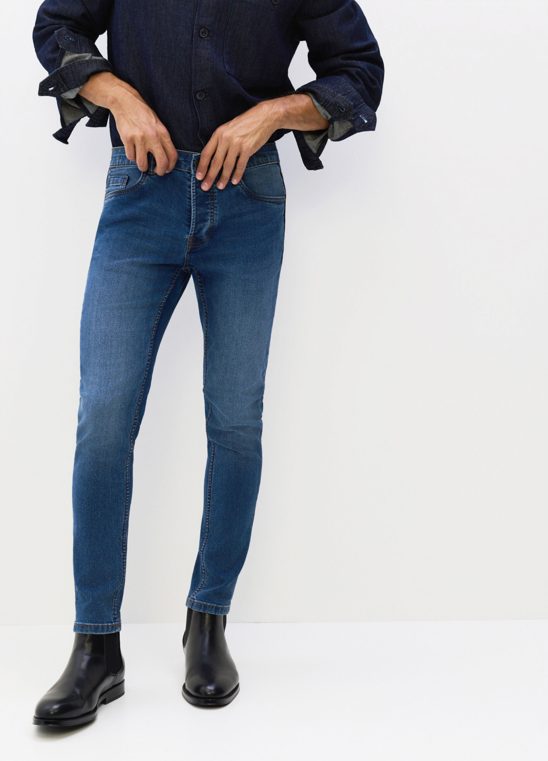 Jeans skinny fit in denim di cotone stretch uomo_2