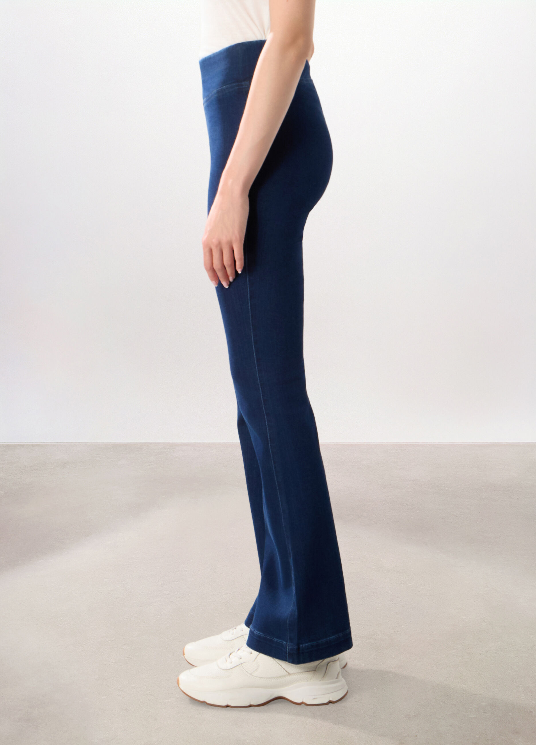 Jeggings flare fit in denim misto cotone donna_3