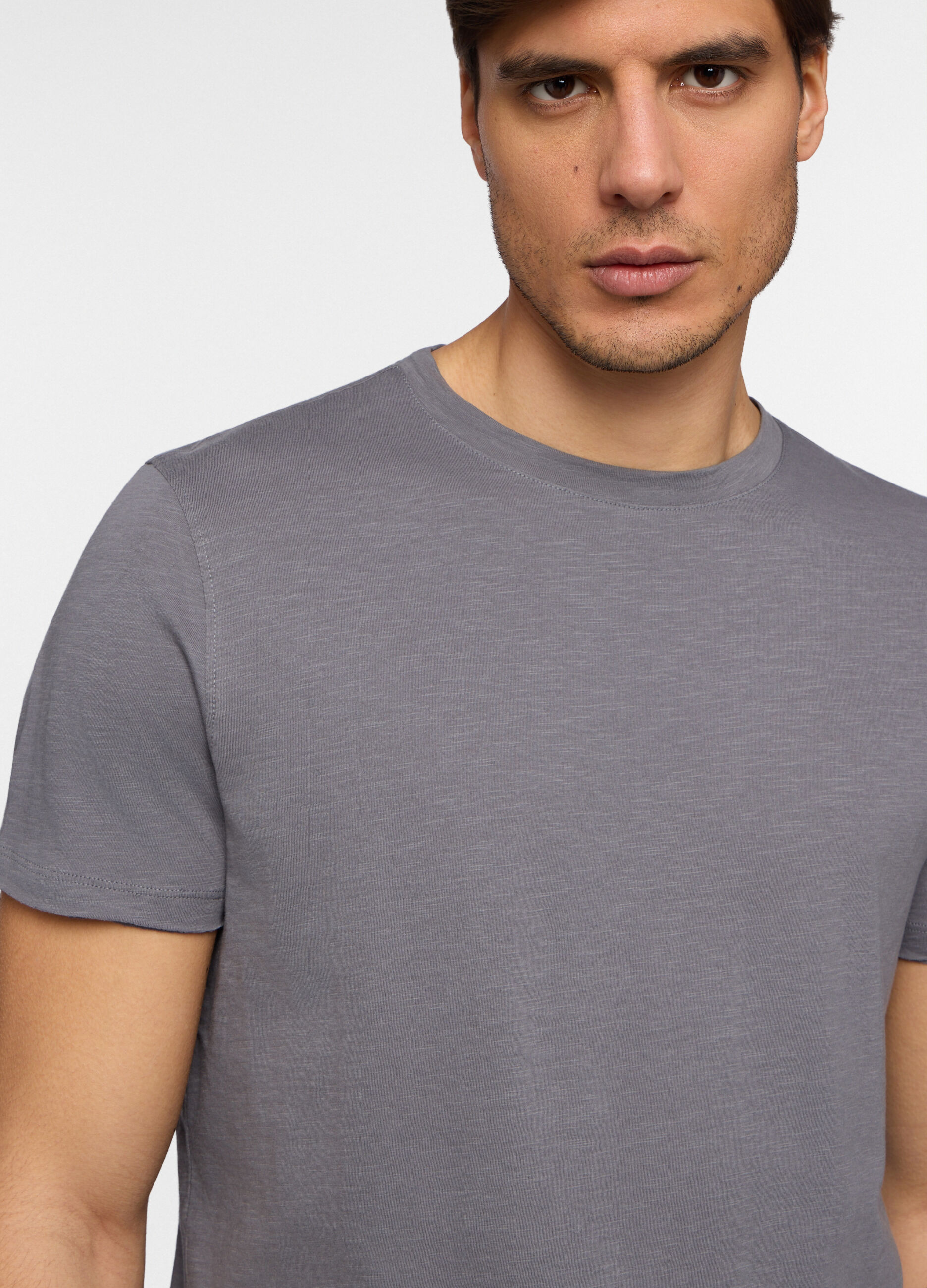 T-shirt a maniche corte slim fit in cotone uomo_2