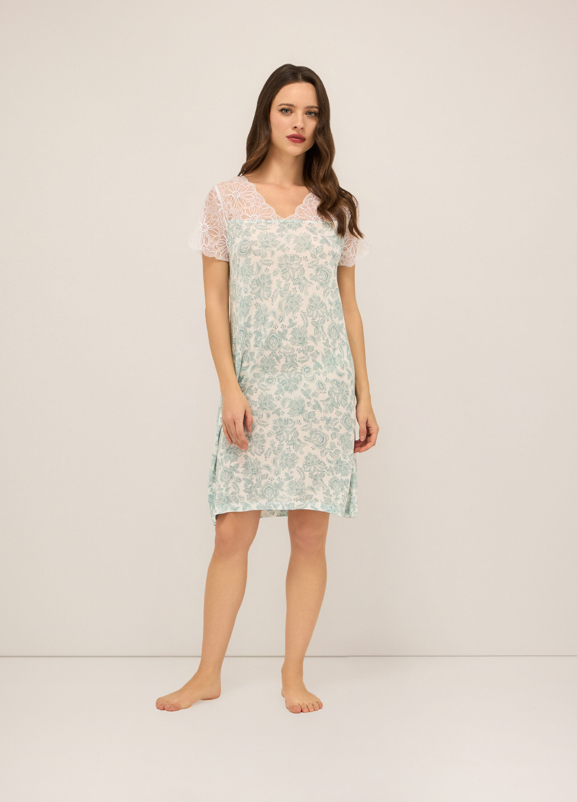 Camicia da notte in pura viscosa con pizzo donna_0