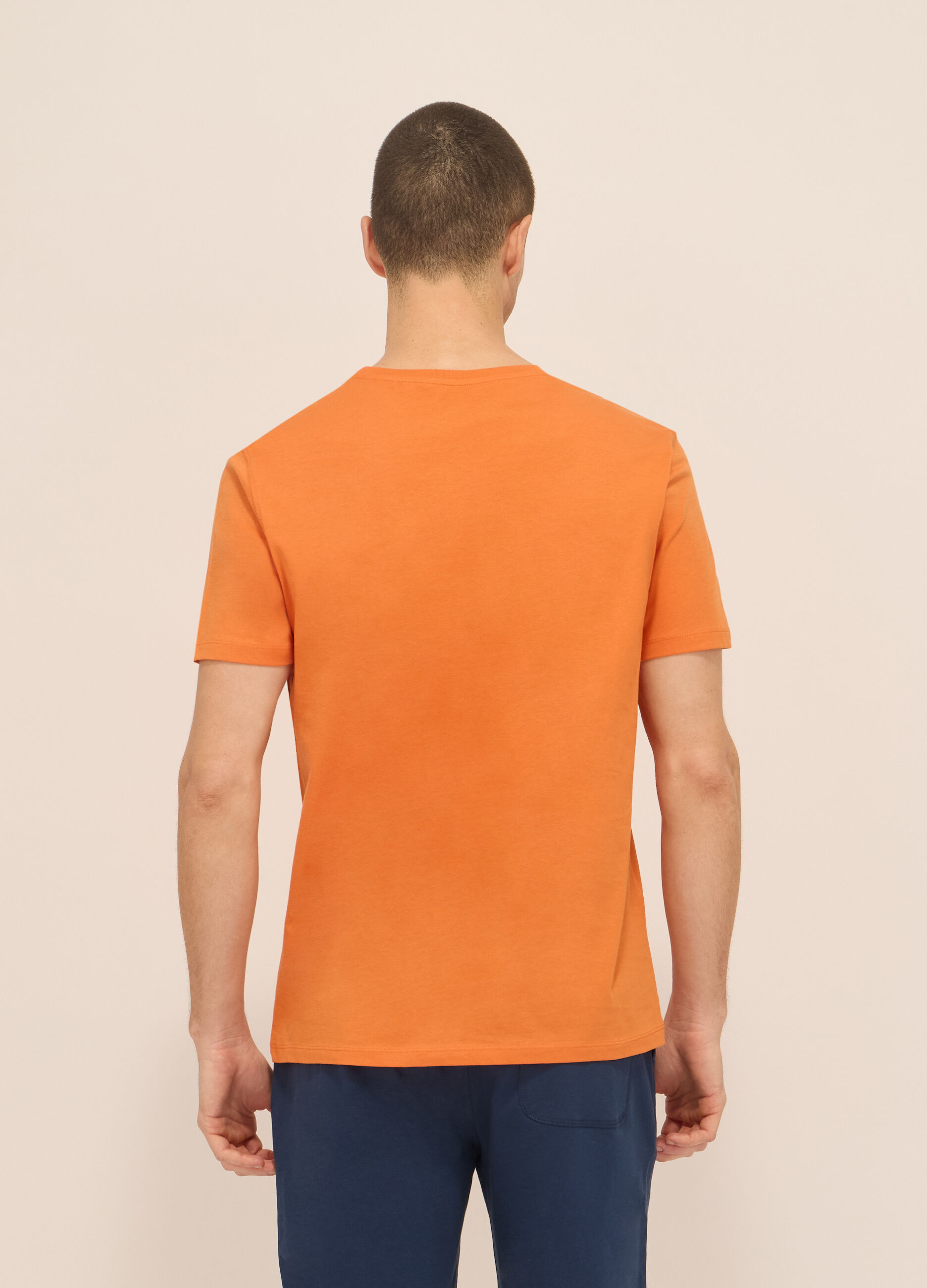 T-shirt girocollo in jersey di puro cotone uomo_1