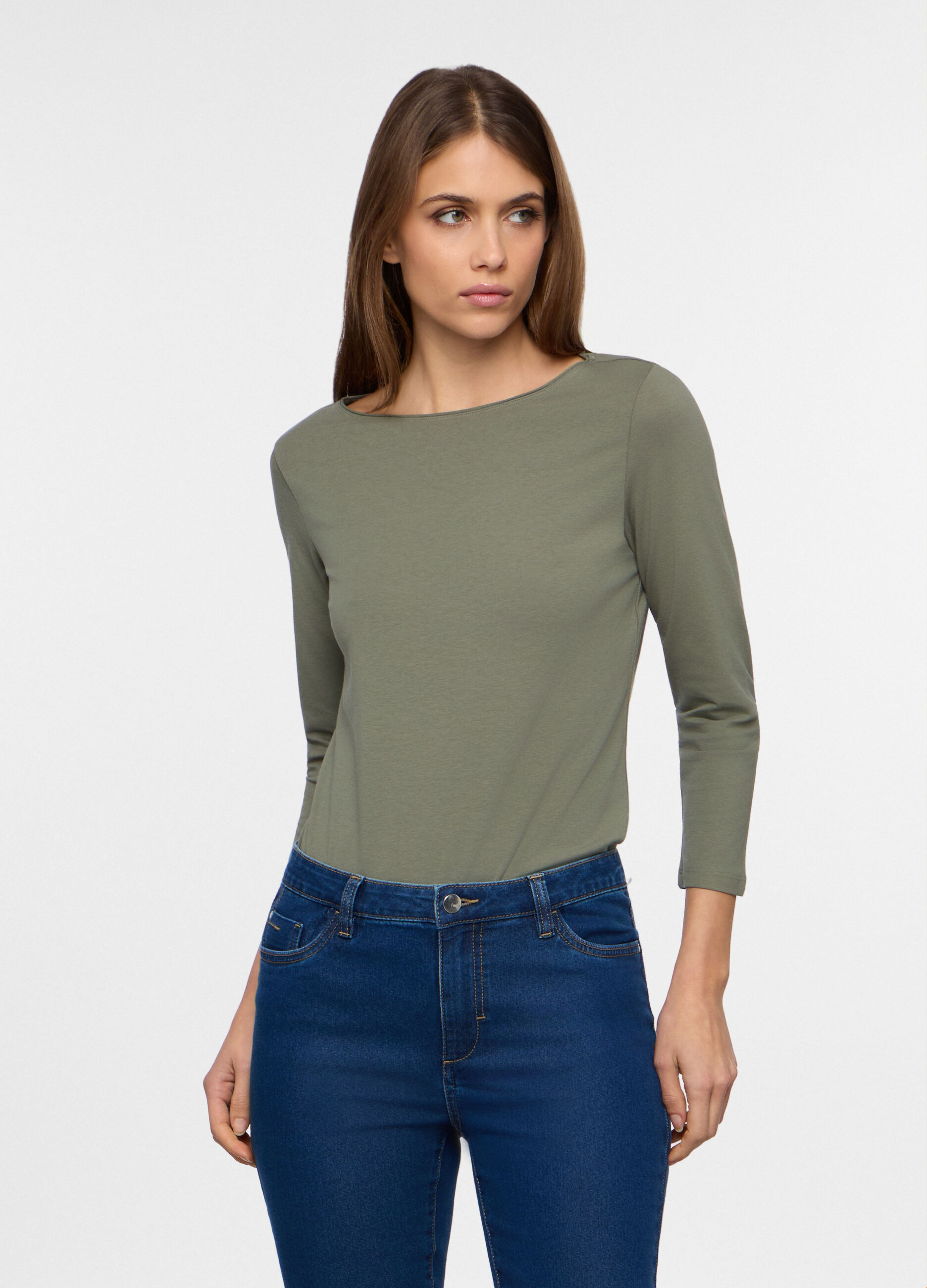 T-shirt con scollo a barchetta stretch donna_0