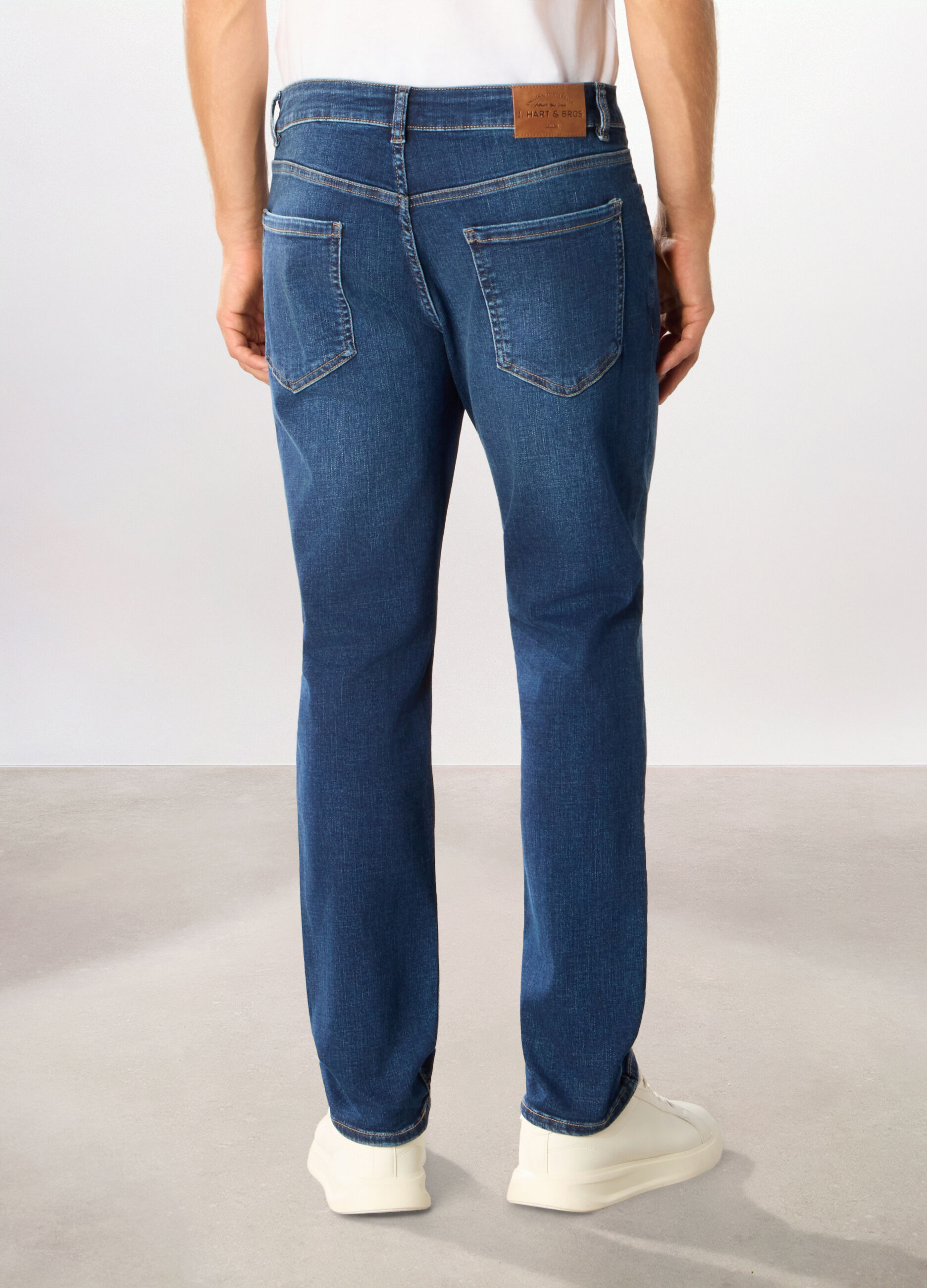 Jeans 5 tasche regular fit in denim stretch uomo_1