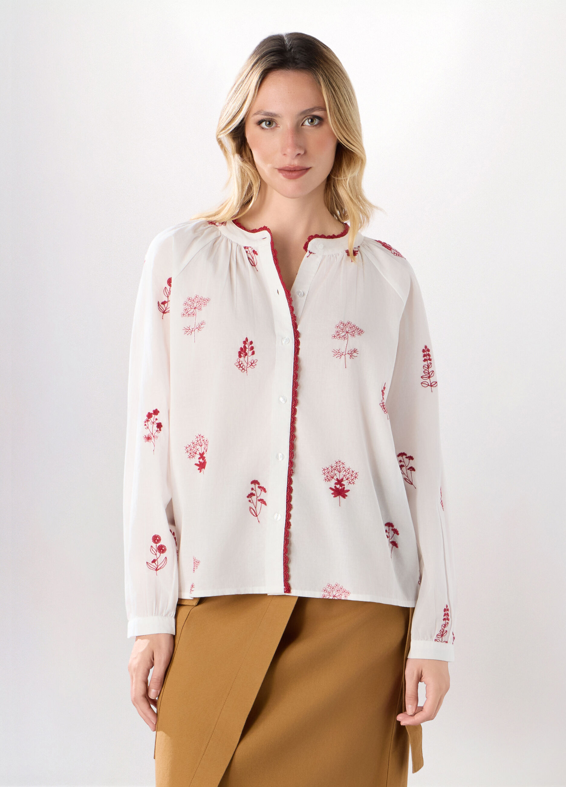Camicia in puro cotone con ricami donna_0
