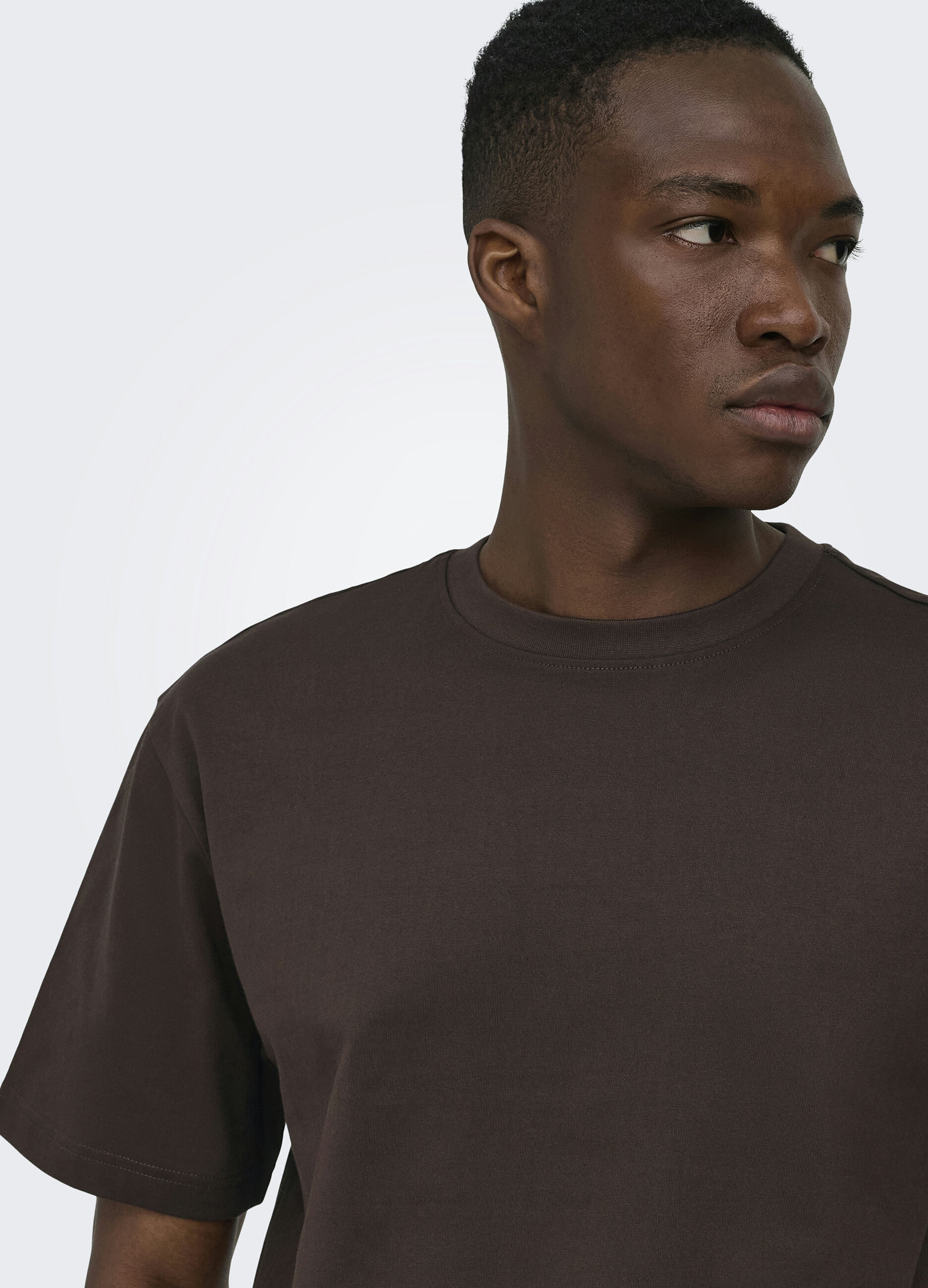 T-shirt girocollo tinta unita uomo_3