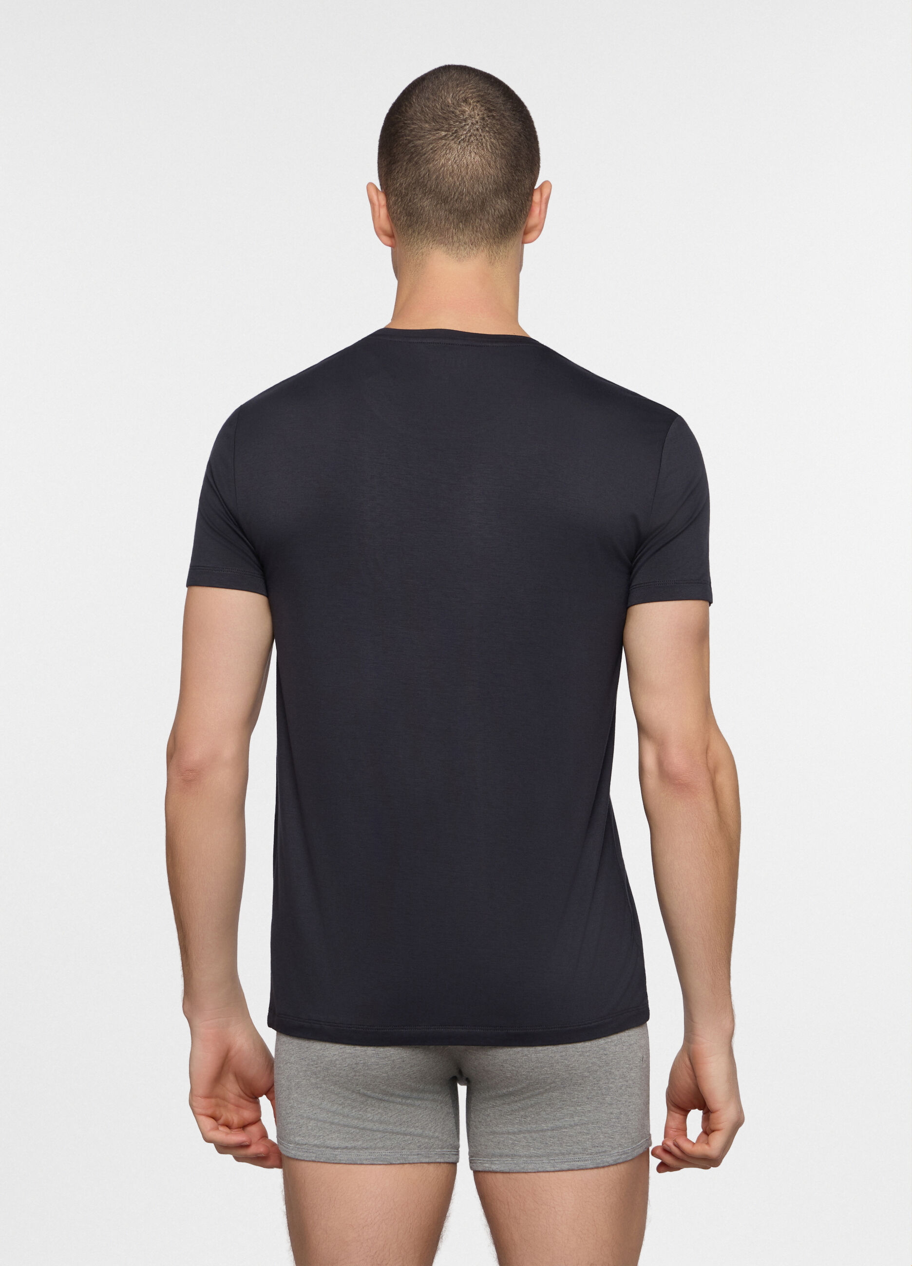 T-shirt girocollo in viscosa di bamb&ugrave; uomo_1